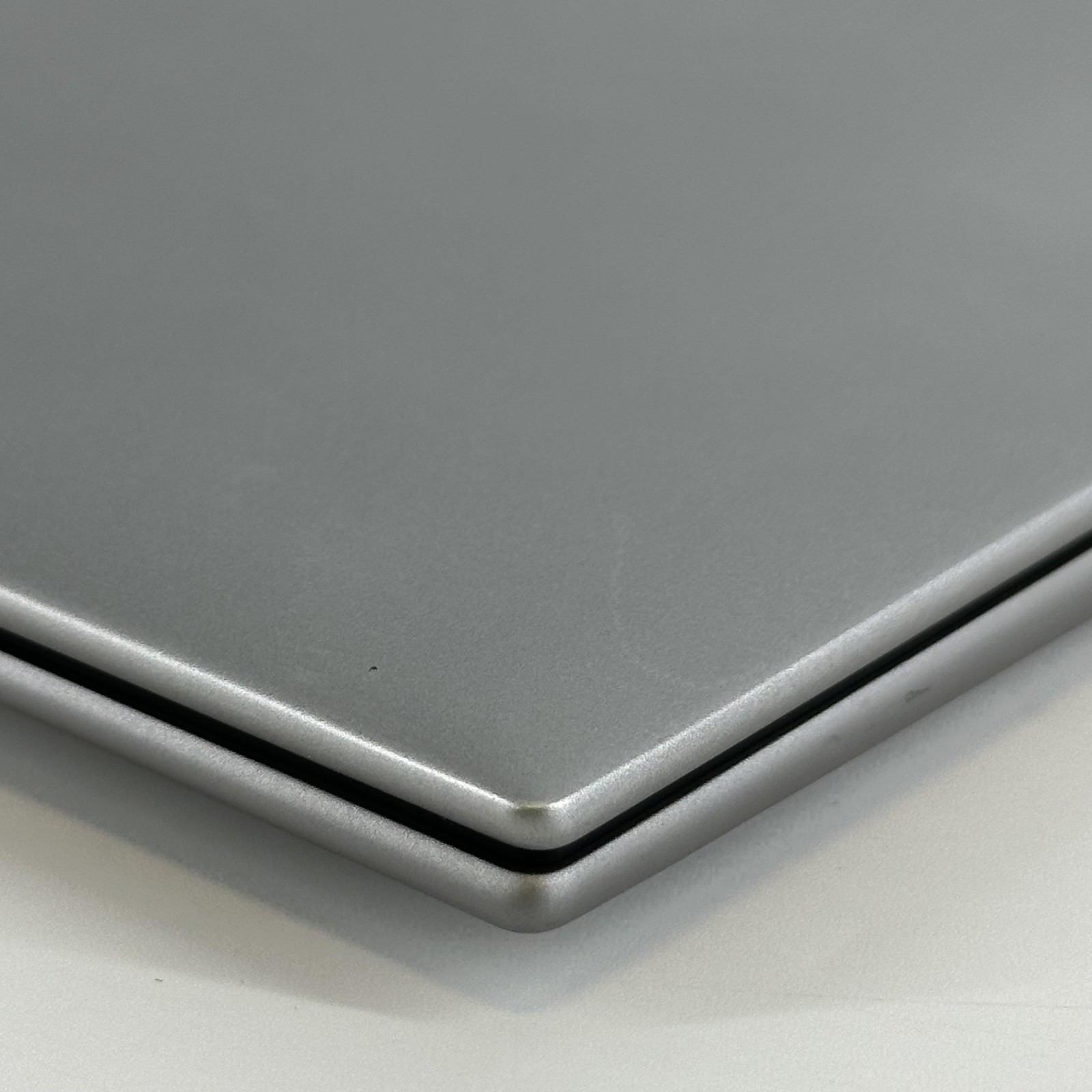 HP ZBook Firefly 16 G9 Gray FHD+ 2.2 GHz i7-1270P 16GB RAM 512GB SSD Good