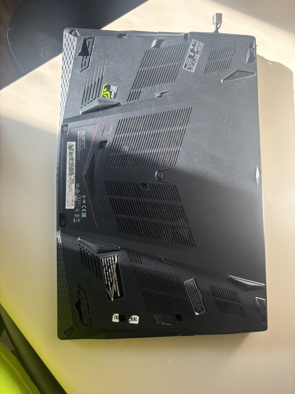 MSI GL63 8SC-059 Gaming Laptop i7-8750H GTX 1650 8GB 256GB SSD