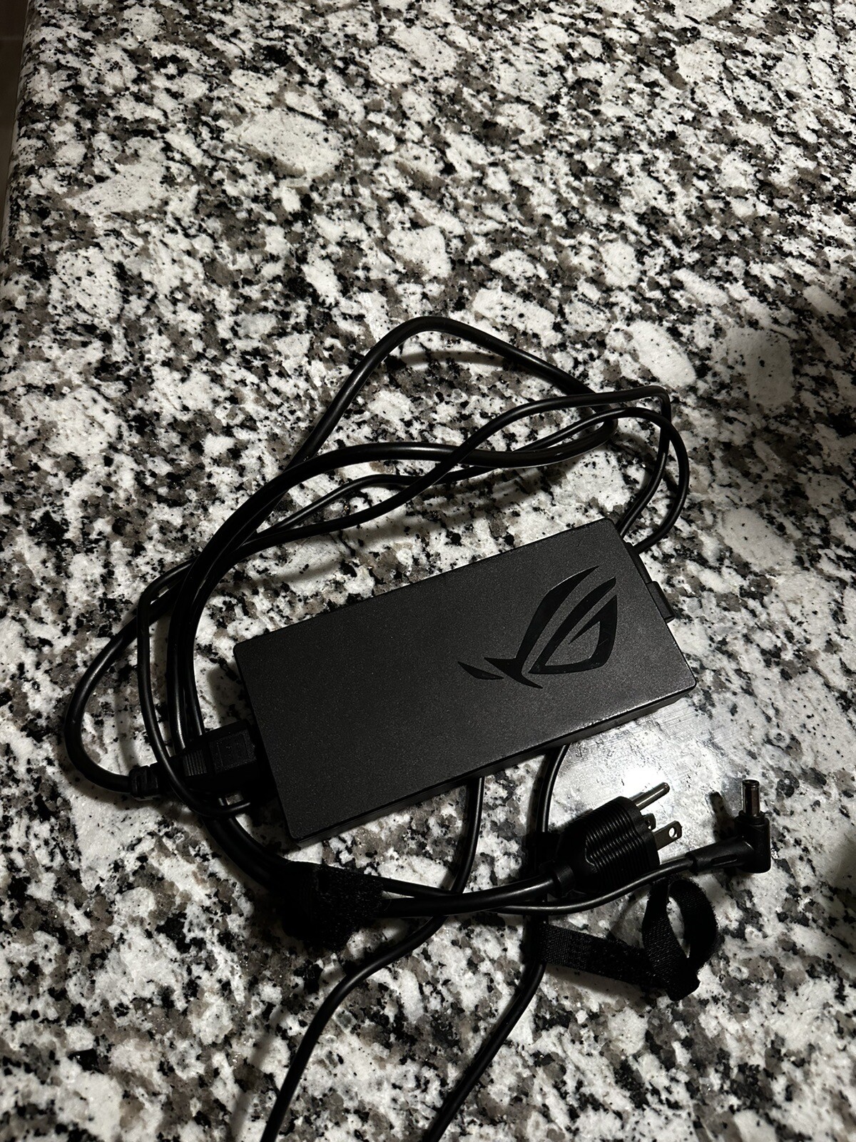 ASUS ROG Zephyrus G15 GA503QR 15.6″ (1TB SSD, AMD Ryzen 9 5000 Series, 4.50 GHz,