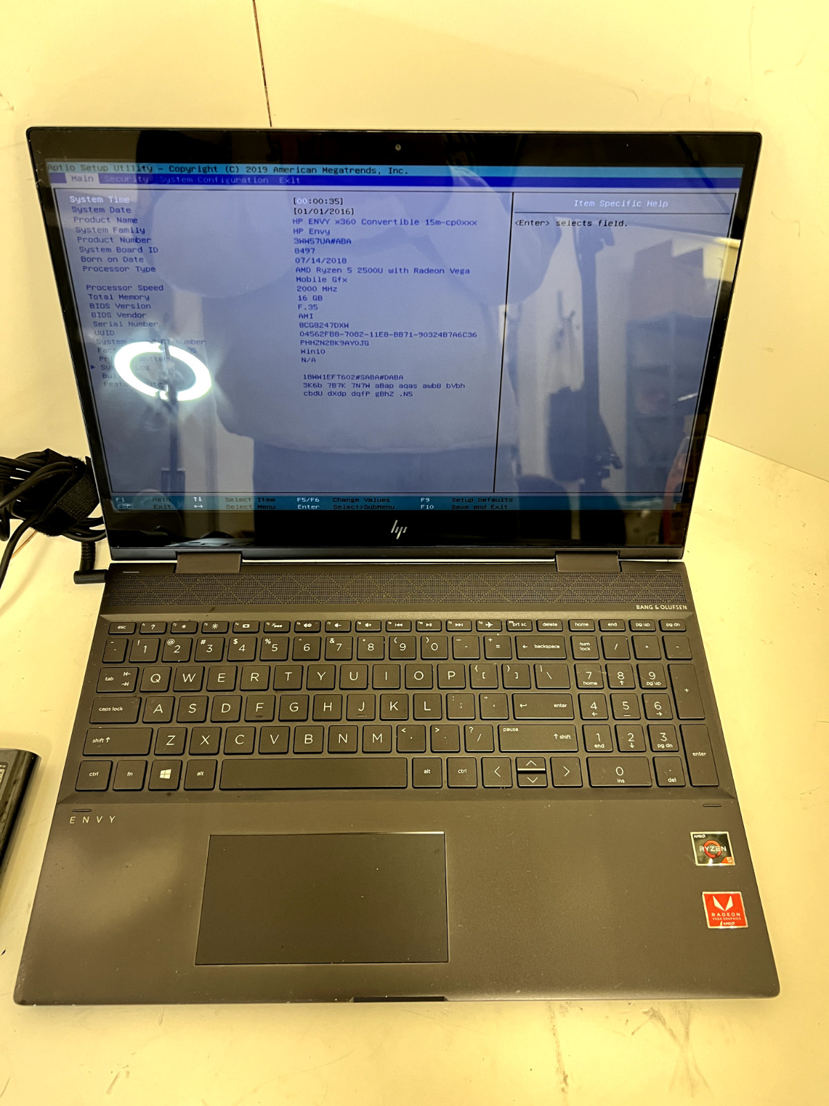 HP ENVY x360 Convertible Ryzen 5 2500U 2.0GHz 16GB DDR4 15.6″ TS LCD No OS / SSD