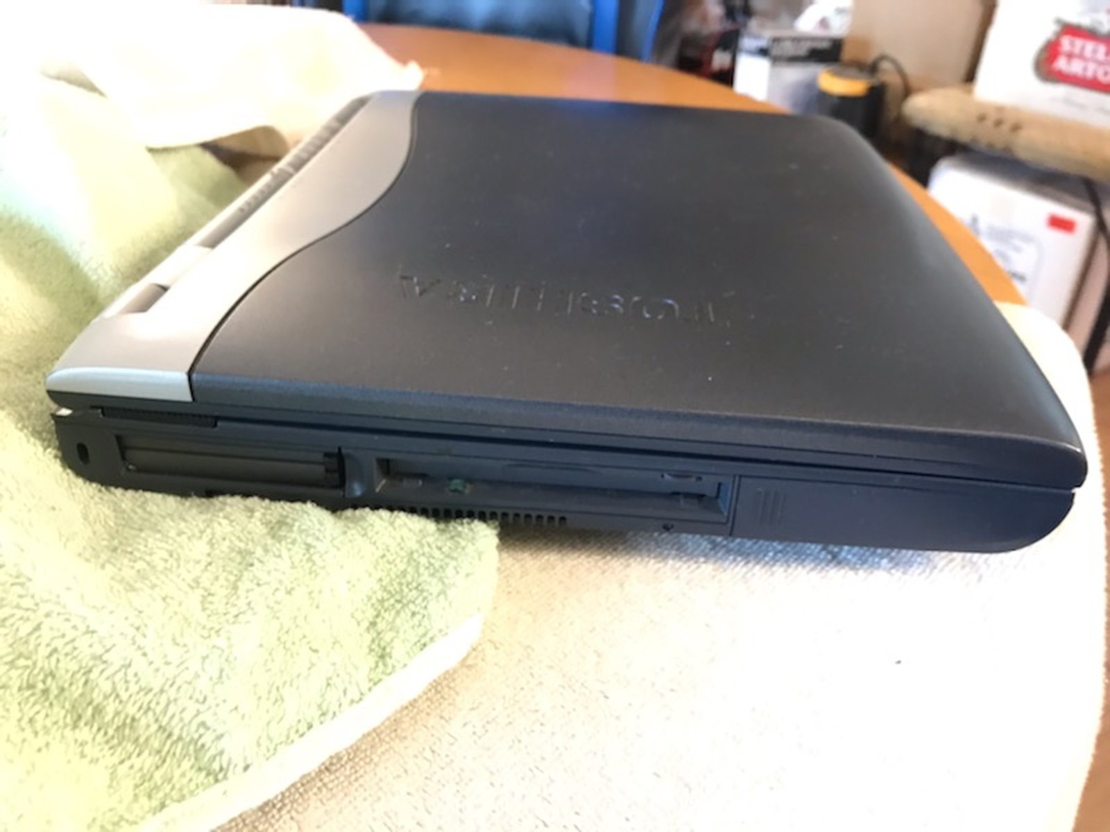 Vintage Toshiba 2805-S202 Laptop Satellite Microsoft Windows Millennium Edition