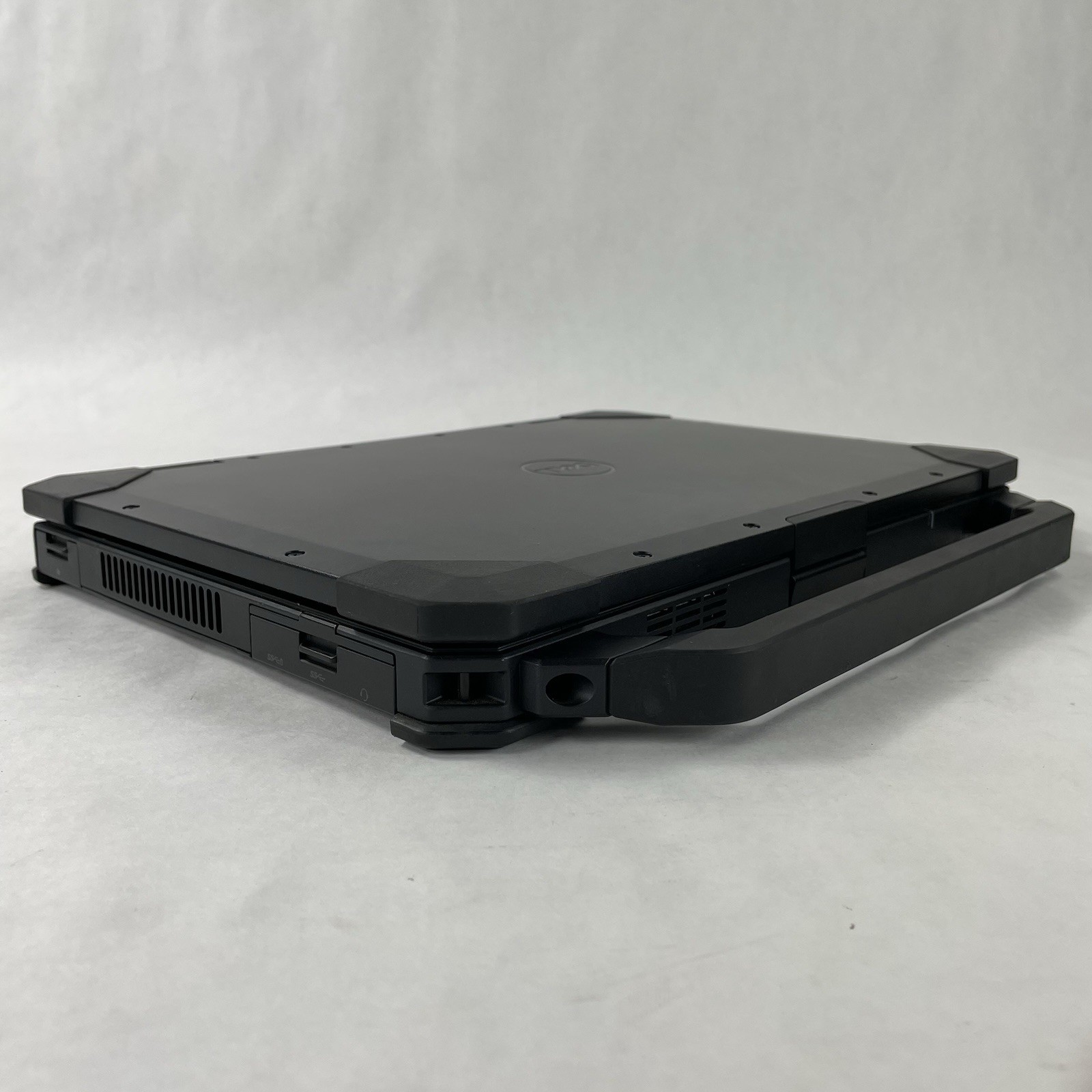 Dell Latitude 5420 Rugged 14″ i3-7130U 2.70 GHz 8 GB RAM No HDD No OS