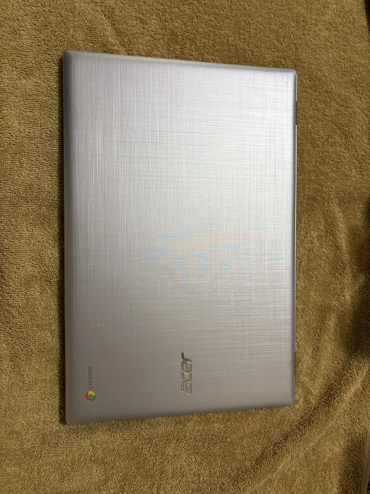 Acer Chromebook CB315-2H-68E6 15.6″ AMD A6-9220C Radeon R5 4GB RAM 32GB eMMC