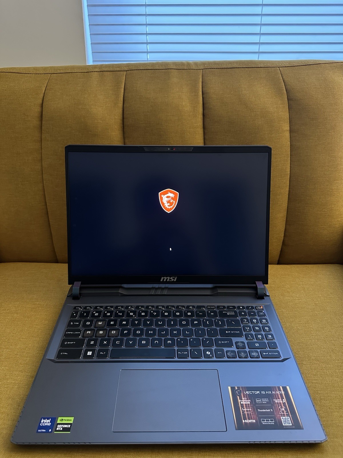 MSI Vector 16 HX AI 16″ (2026) RTX 5070 Core Ultra 9 275HX – 1TB SSD Barely Used