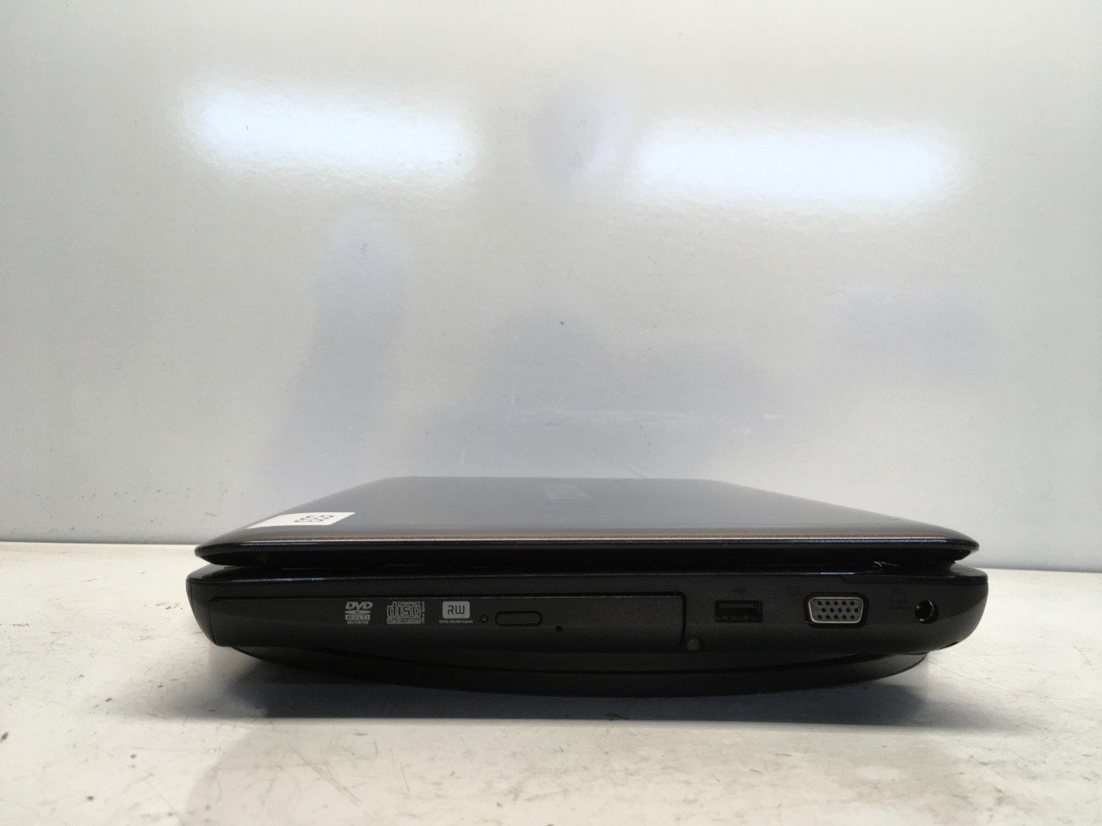 Toshiba Satellite L645D-S4037 AMD Phenom II P820 4 GB NO HDD/Battery