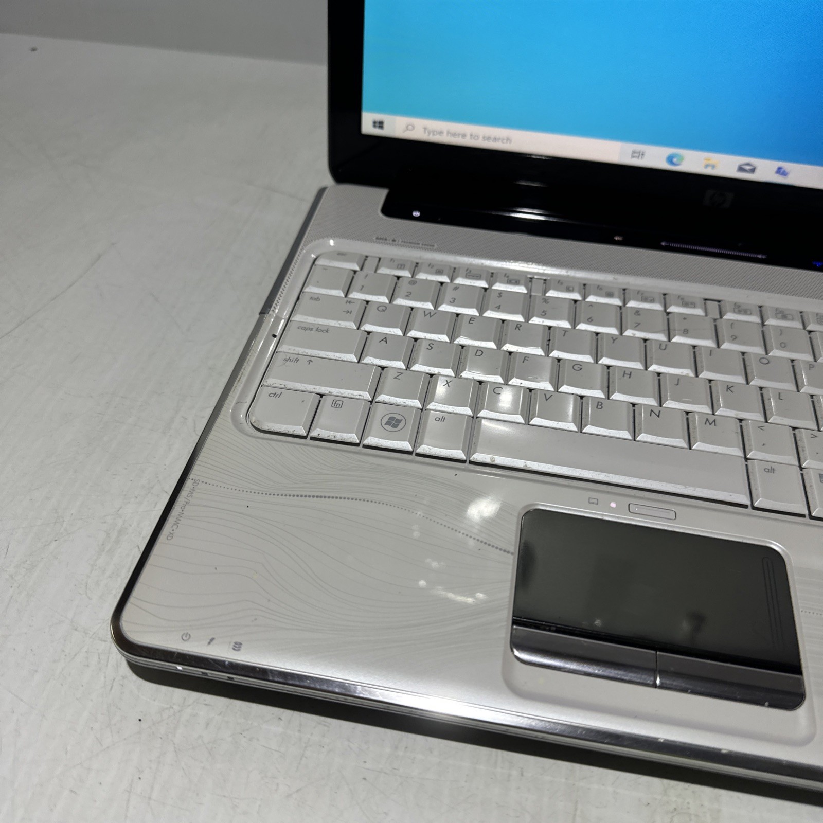 Hp Pavilion DV6 15″ Laptop AMD Athlon II M300 4gb Ram 240gb SSD Windows 10 H