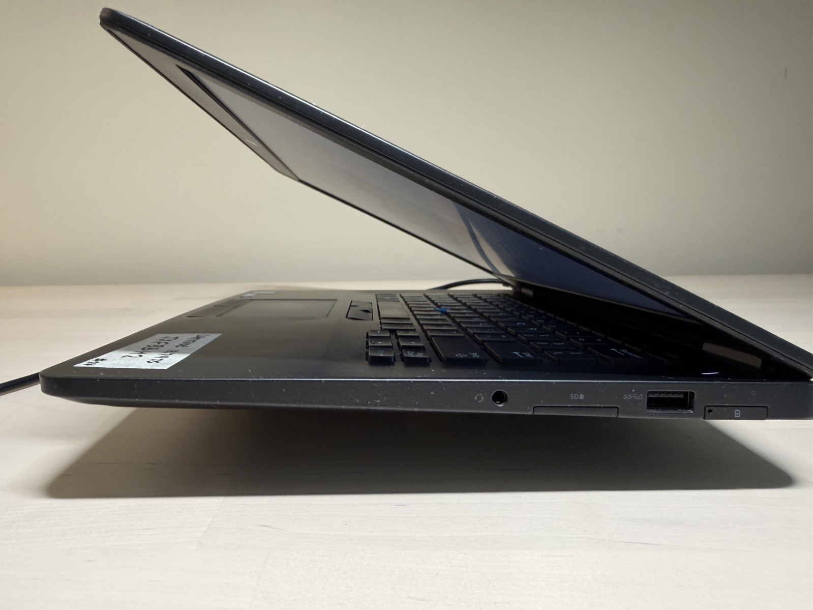 Dell Latitude E7470 Laptop Intel i7 6th Gen No HD/OS/AC Adapter- Swollen Battery