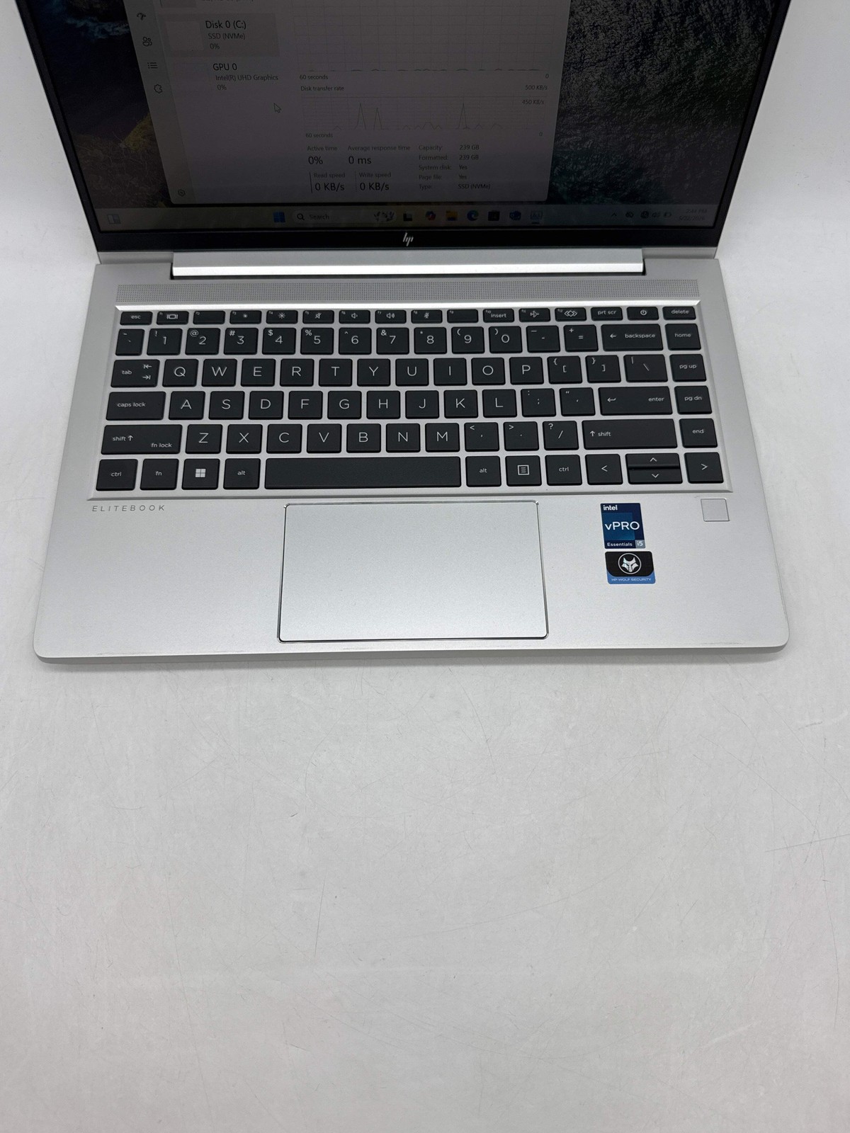 HP EliteBook 640 G10 14.0″ FHD Touch Core i5-1335U 1.30GHz 256GB SSD 8GB RAM
