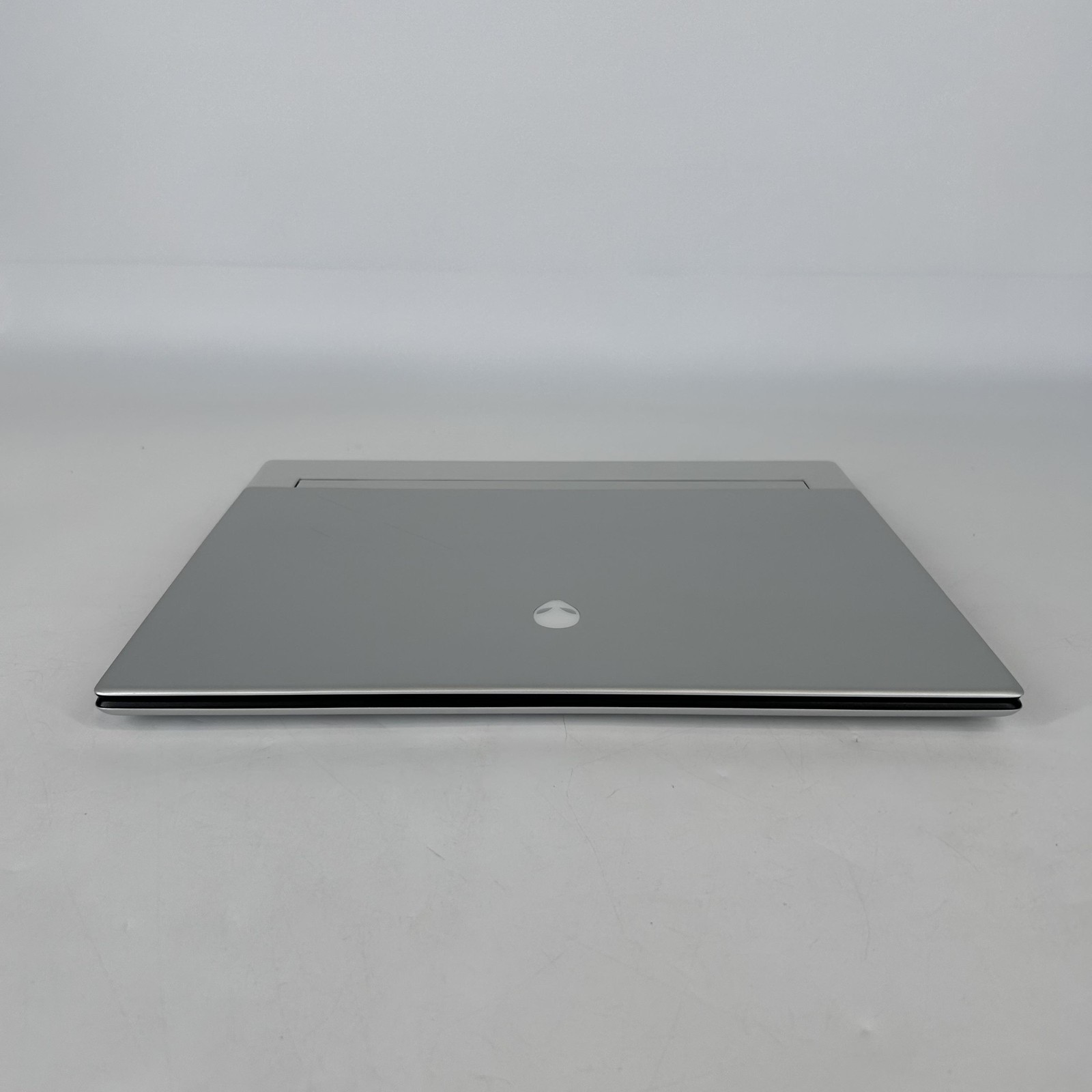 Dell Alienware X14 R2 165Hz QHD+ 2.4 GHz i7-13620H 32GB 1TB SSD RTX 4060
