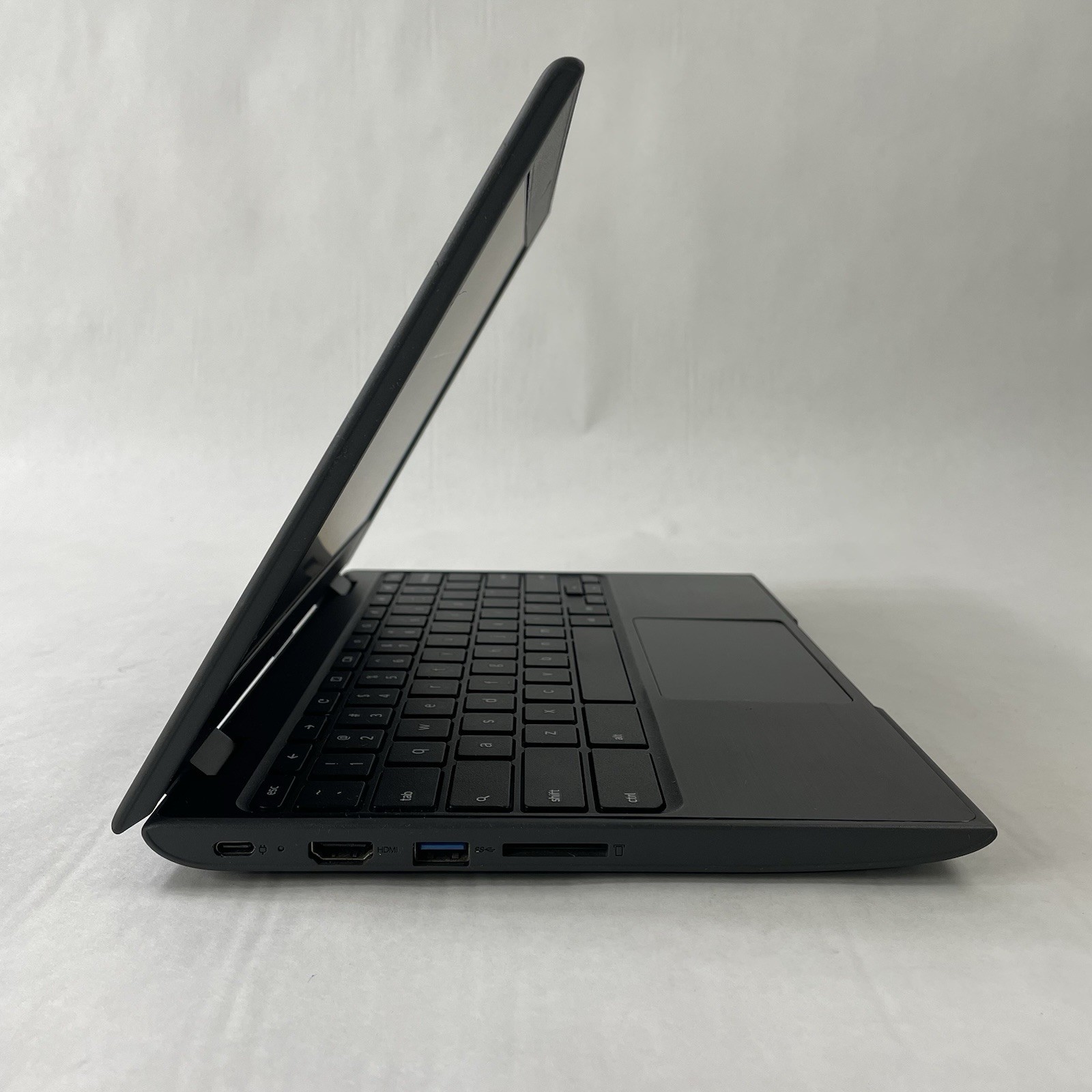 Lenovo 100e Chromebook Gen2 11.6″ Mediatek MT8173C 4GB RAM 16GB HDD No AC