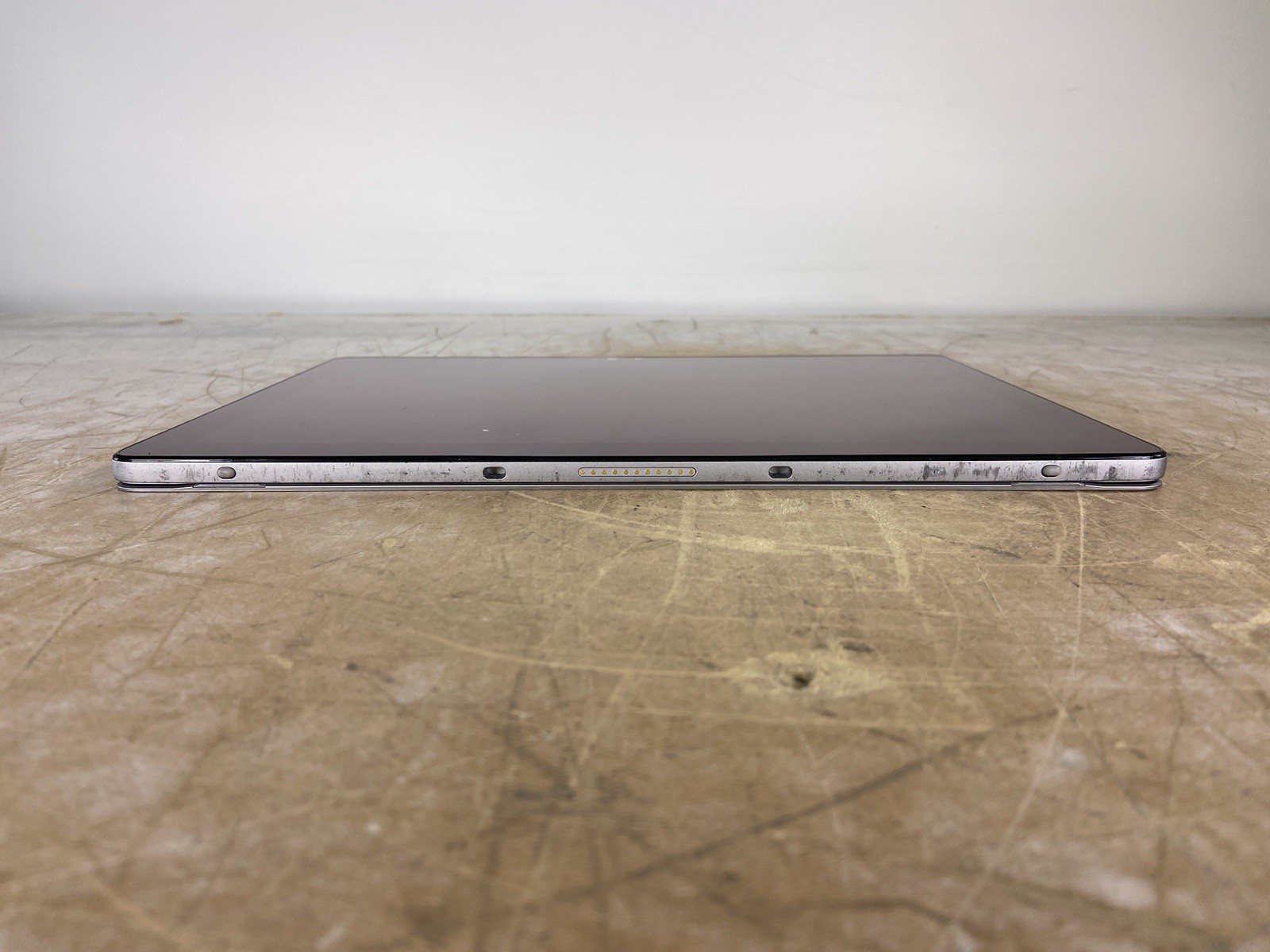 DELL LATITUDE 7200 2-IN-1 i5-8365U @ 1.60GHz, 8GB RAM, NO HDD/OS – (FOR PARTS)