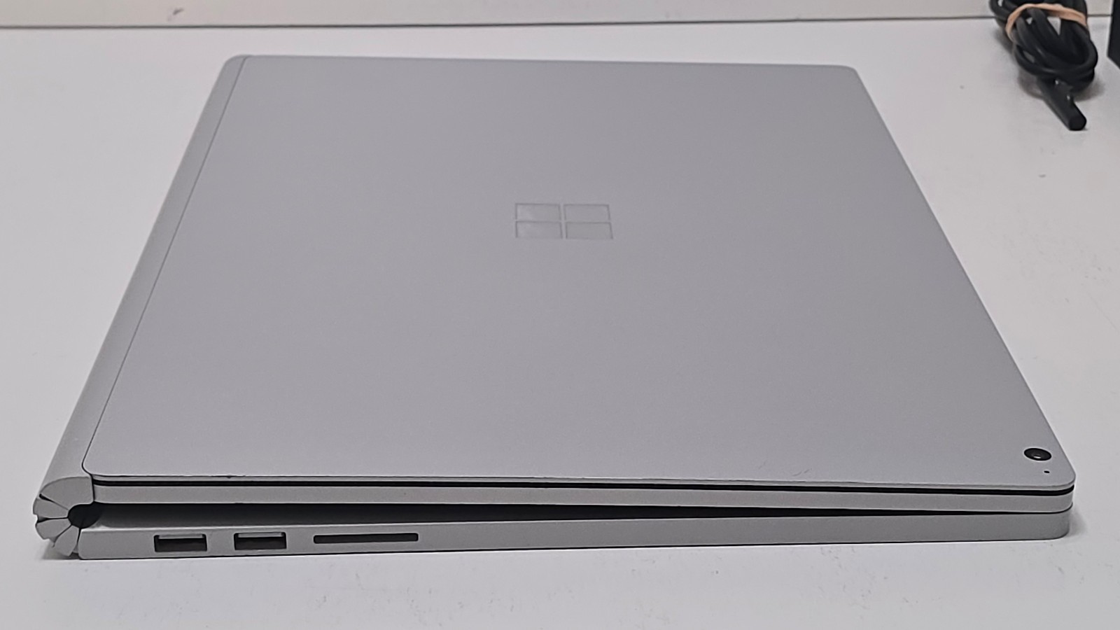 Surface Book 3 15″ (1899) i7-1065G7 32GB RAM 1TB SSD GTX 1660 GPU 6GB GDDR6