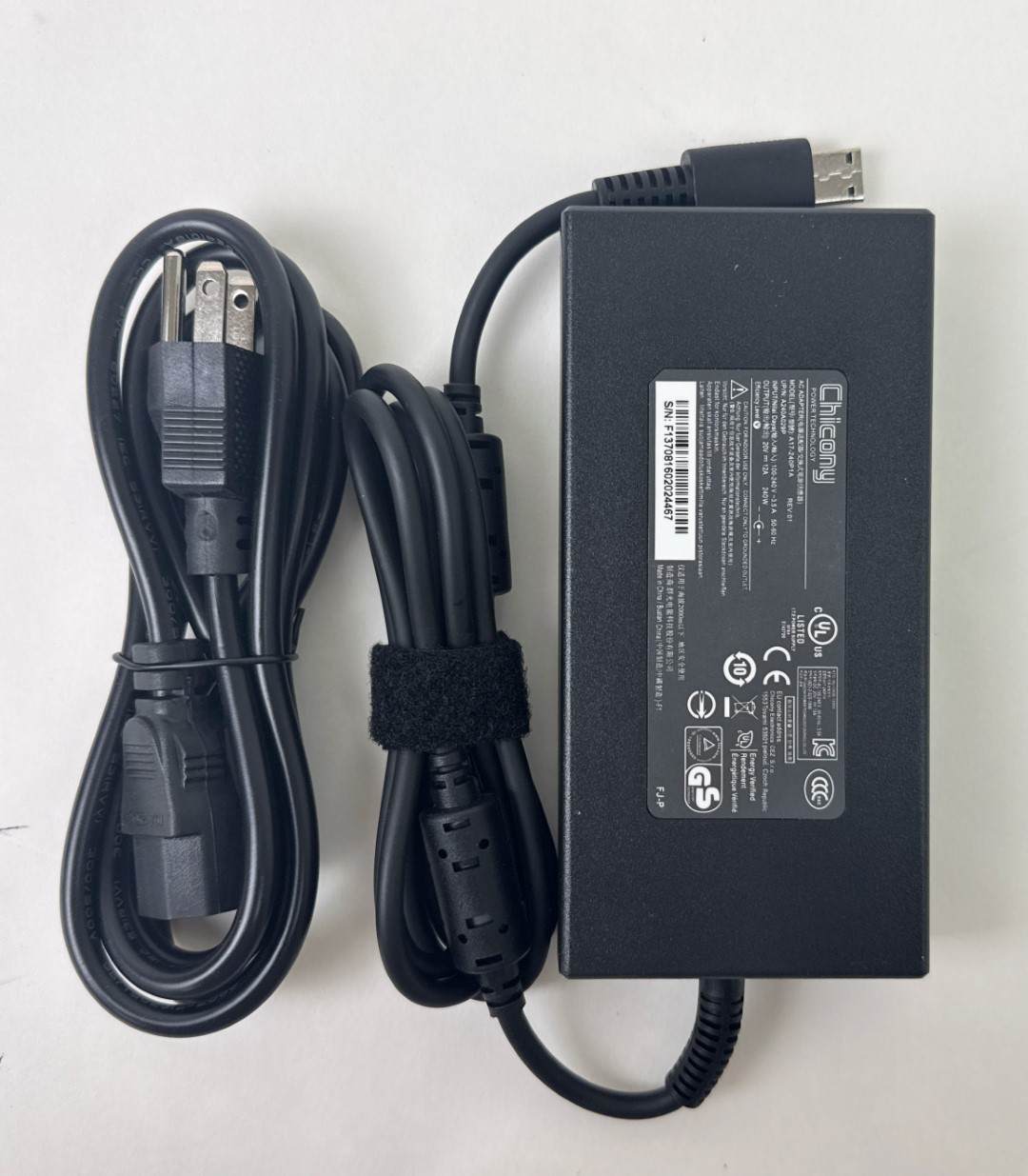 MSI Raider GE68HX 16″ 1920×1200 144Hz i9-13950HX 8GB 1TB SSD W11H – No RTX