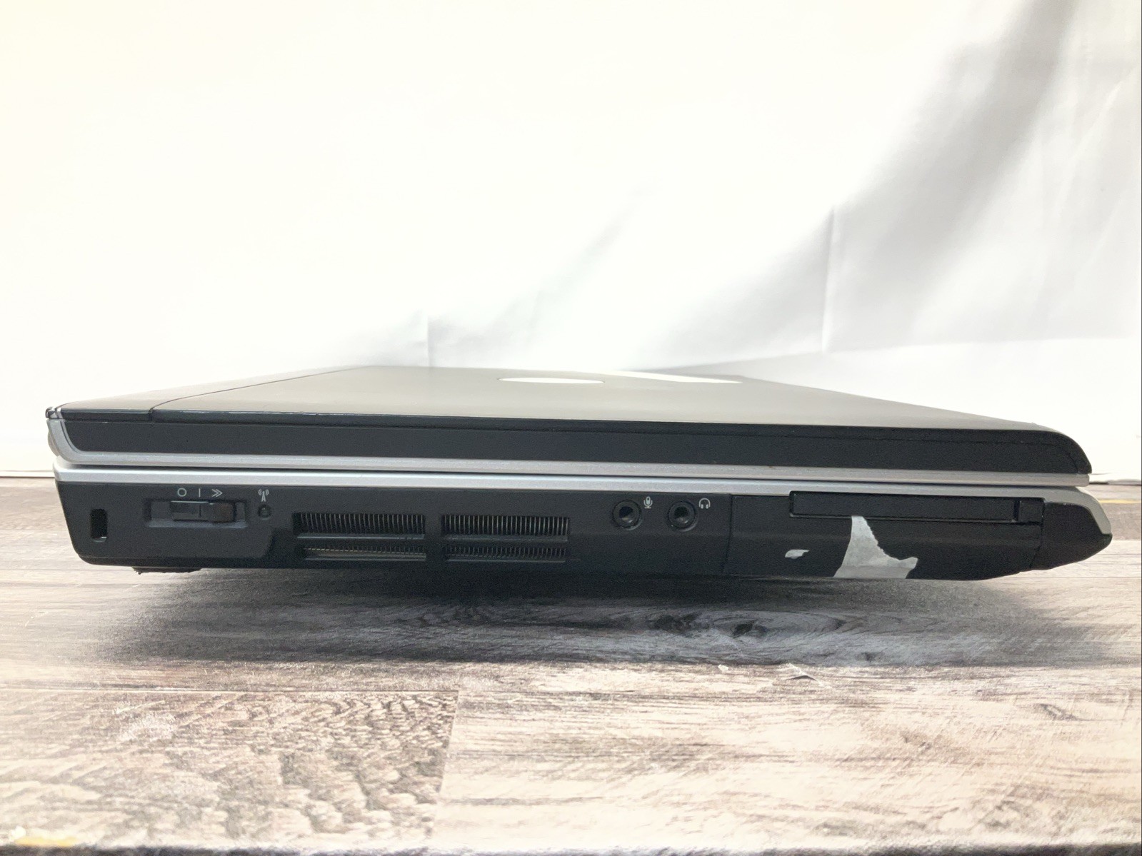 Inspiron 1520 / Pentium / 512MB RAM / Laptop Notebook PC / P20