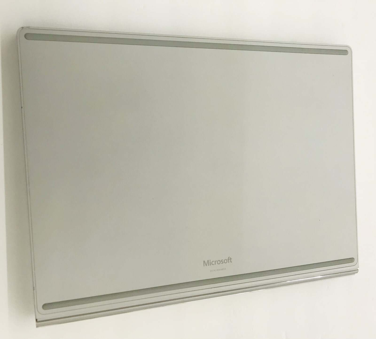 13.5″ Microsoft Surface Book 1703 2-in-1 i5-6300U 8GB Ram 128GB SSD