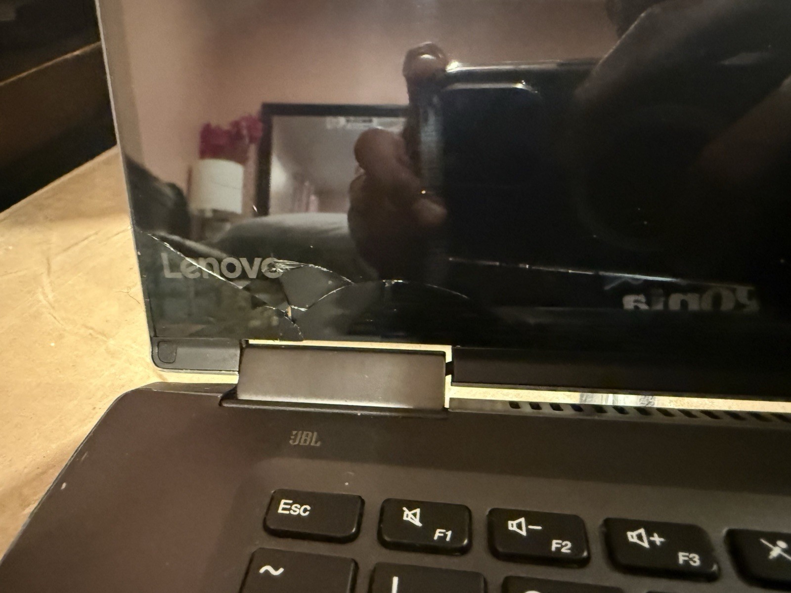 LENOVO YOGA 710-15IKB INTEL CORE I7 FOR PARTS/AS-IS