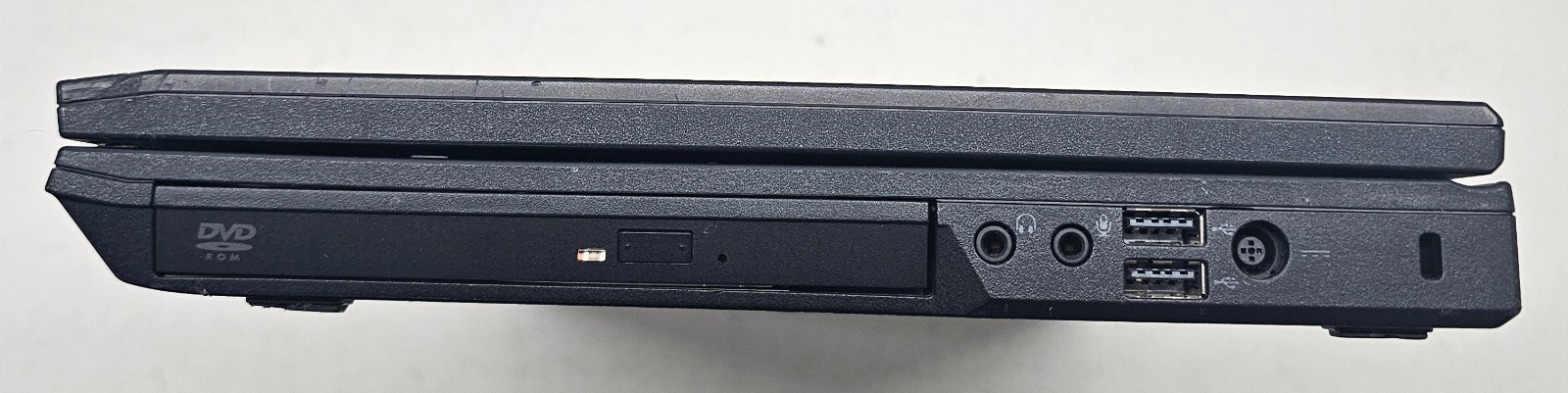 Dell Latitude E5400 14″ Laptop Core 2 Duo P8400 2GB Ram NO HD/OS (FL)