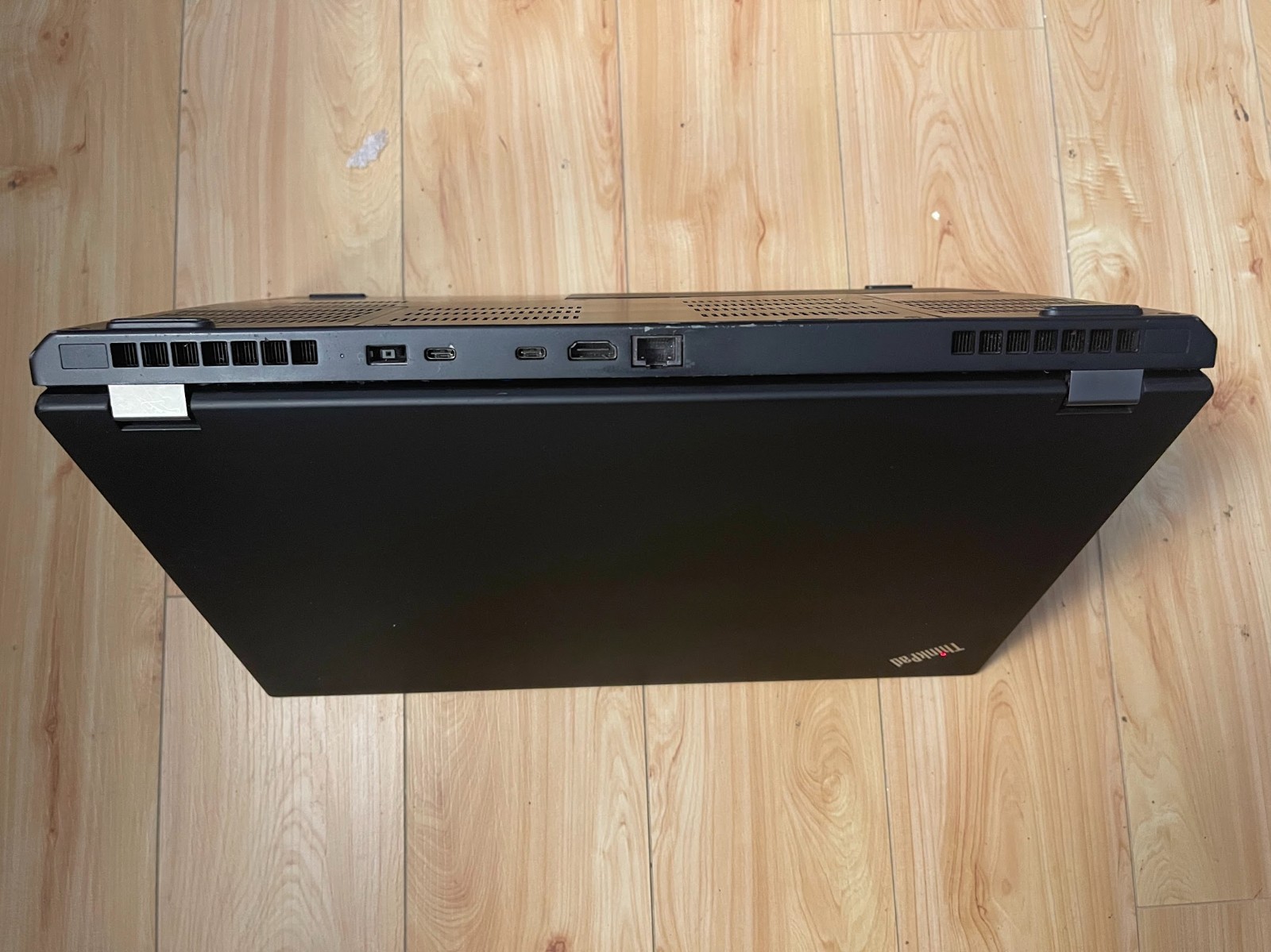 Lenovo ThinkPad P52 15.6″ 1920×1080 FHD Xeon E-2176M 32GB 512GB P2000 Wi-Fi 6E