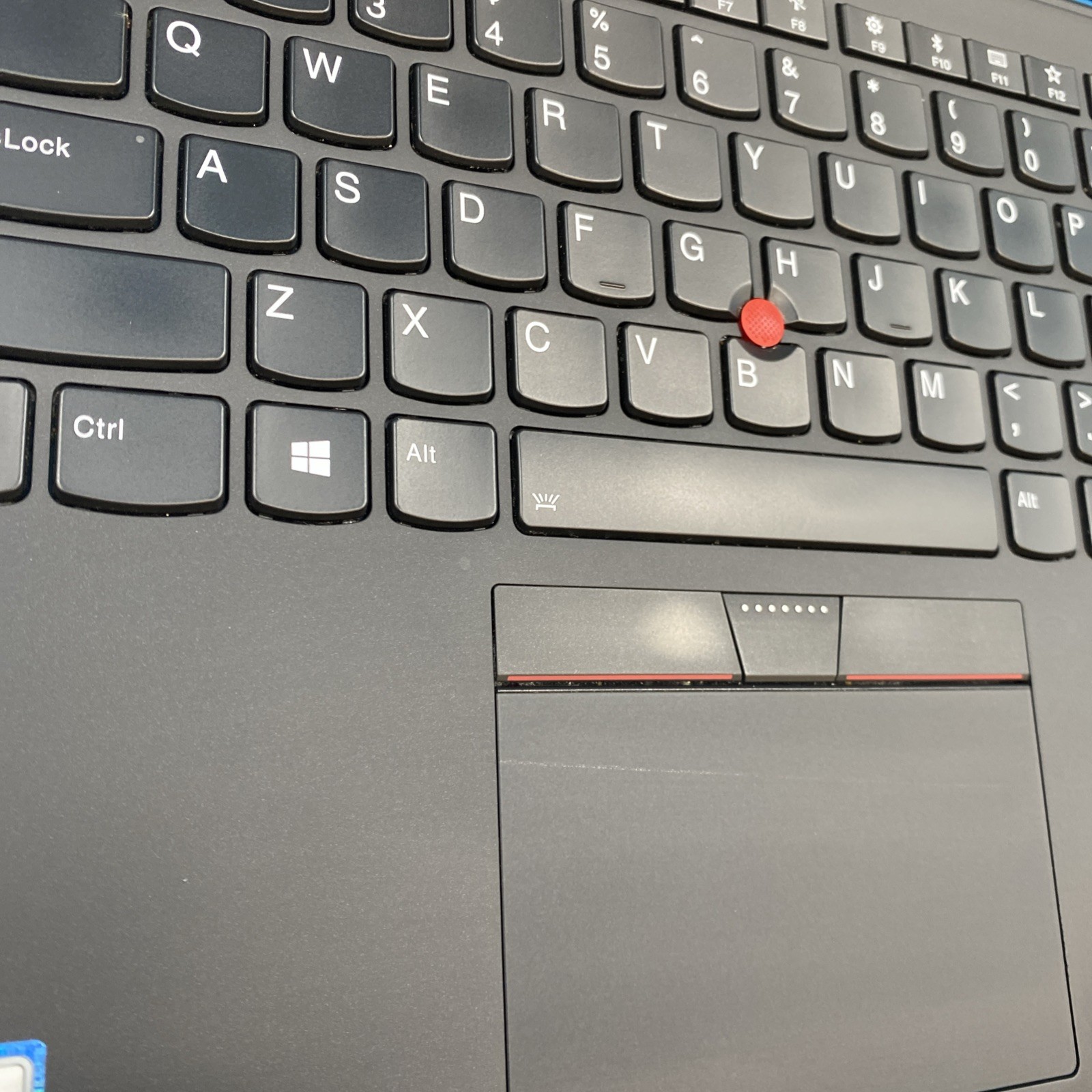 (LOT OF 14) Lenovo Laptops | i7 7th Gen | 8/16GB | *READ DESCRIPTION* | NO OS^