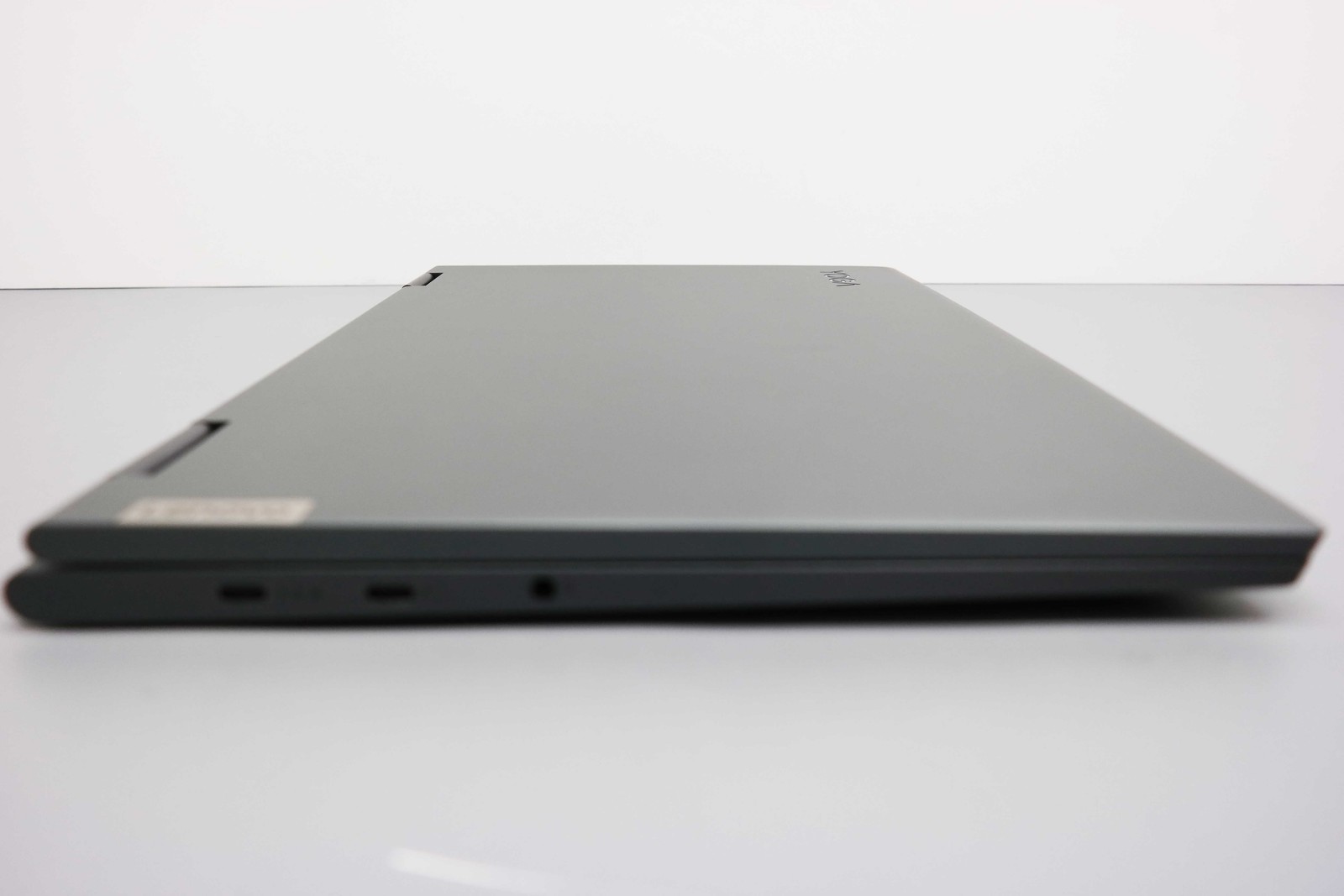 Lenovo Yoga 7i 15ITL5 15.6″ Core i5-1135G7 8GB 256GB SSD – Slate Grey ISSUE