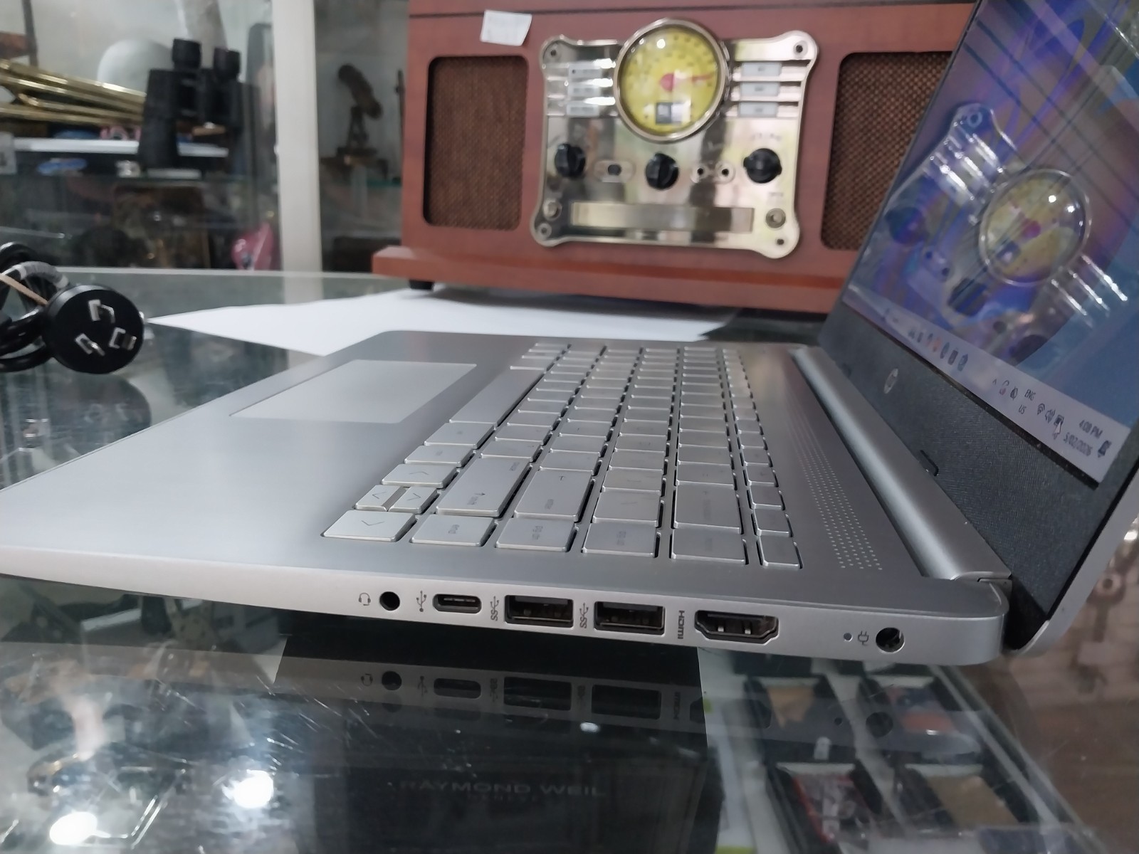 HP 14s-fq0027AU AMD 3020e w/ Radeon Graphics WIN 11 HOME 8GB RAM 128GB SSD