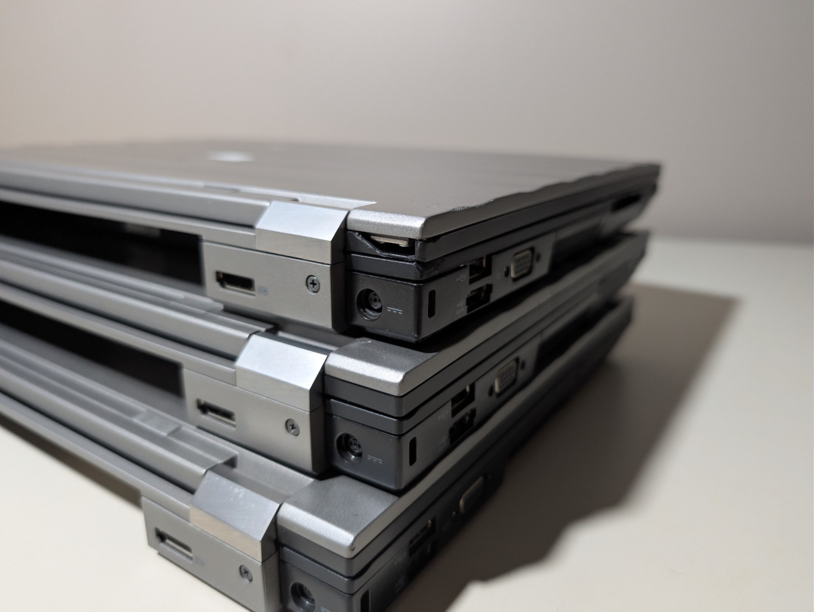 15″ Dell Precision M4400 | C2D 4GB RAM 500GB HDD | DVD-RW NVIDIA Win XP 32-Bit