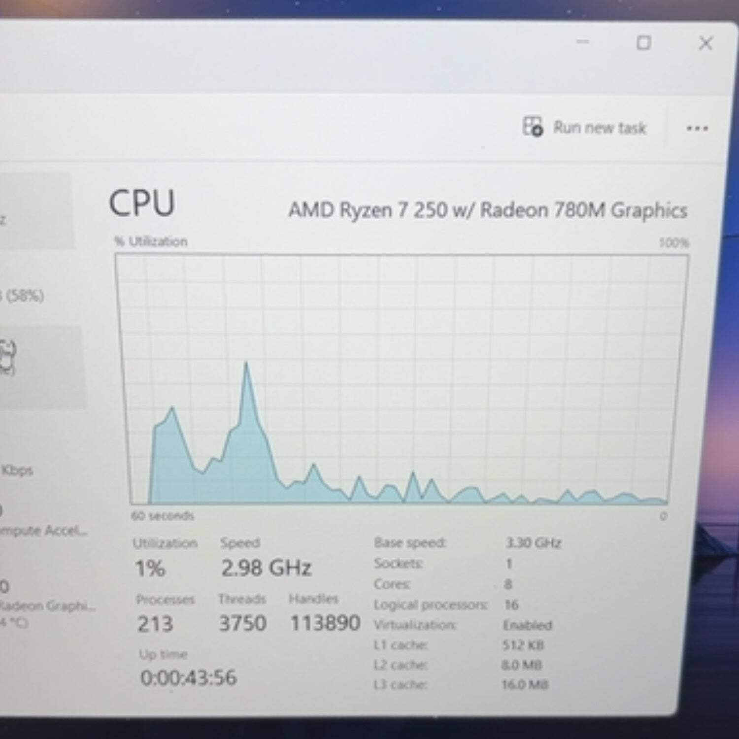 Dell Dell 16 DC16255 16″ AMD Ryzen 7 250 3.3GHz 16GB RAM 1TB SSD