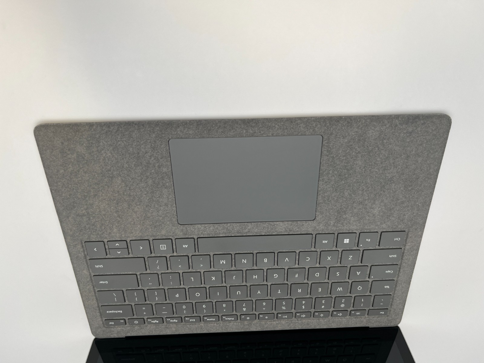 Microsoft Surface Laptop 4 1950 13.5″ Touch i7-1185G7@3.0GHZ 16GB RAM 512GB NVME