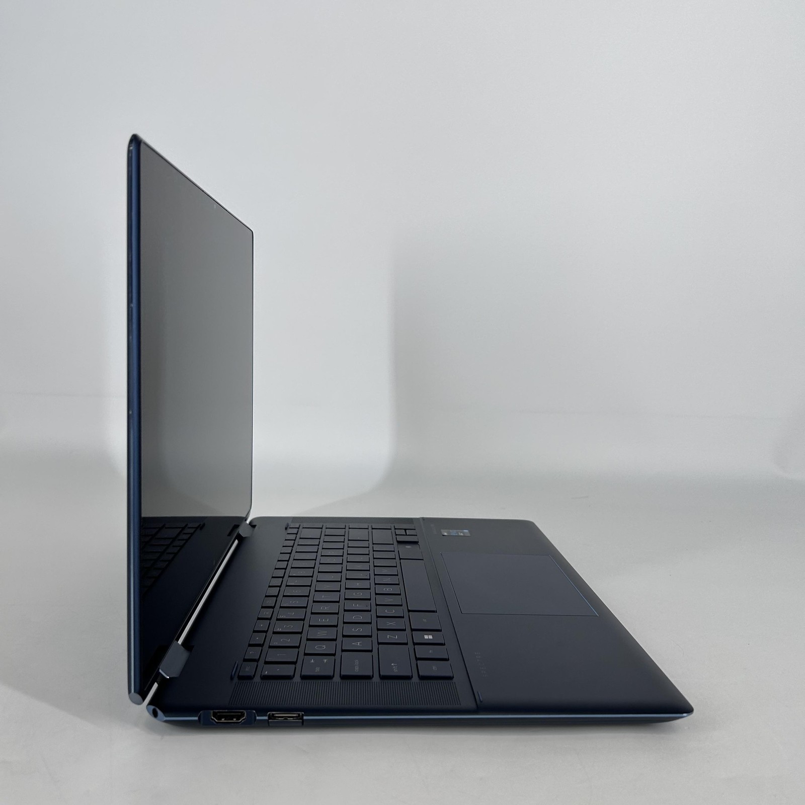 HP Spectre 16 x360 2021 Blue FHD+ TOUCH i7-11390H 3.40GHz 16GB 512GB SSD Good
