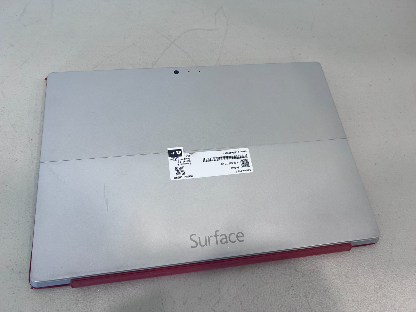 Microsoft Surface Pro 3 12 Touch i5-4300U 4GB 128GB SSD Win10 Pro + Keyboard