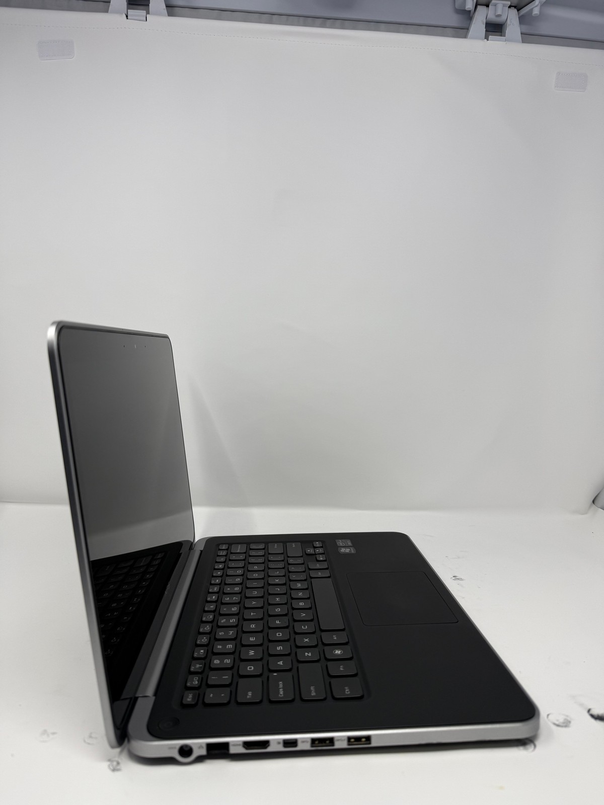 Dell XPS L421X i5-3317U 8GB 480GB HDD Intel Integrated Grade B