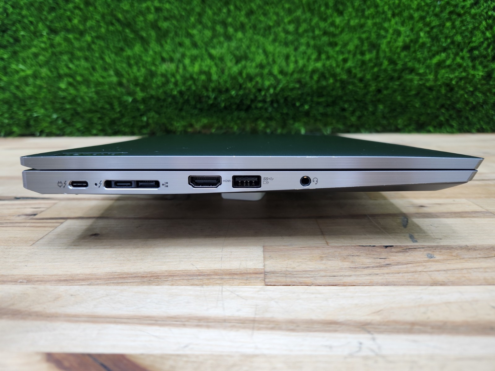 Lenovo ThinkPad X13 Gen 2 Touchscreen i7-1165G7 16GB 256GB SSD Windows 11 Pro ~