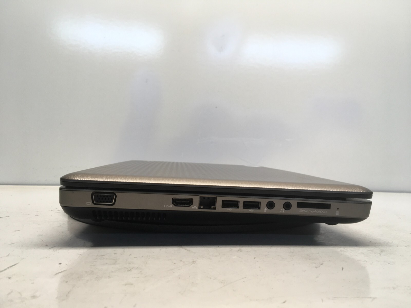 HP G62-225DX Intel Pentium Dual-Core T4500 2.3GHz 512 MB NO HDD No Batt
