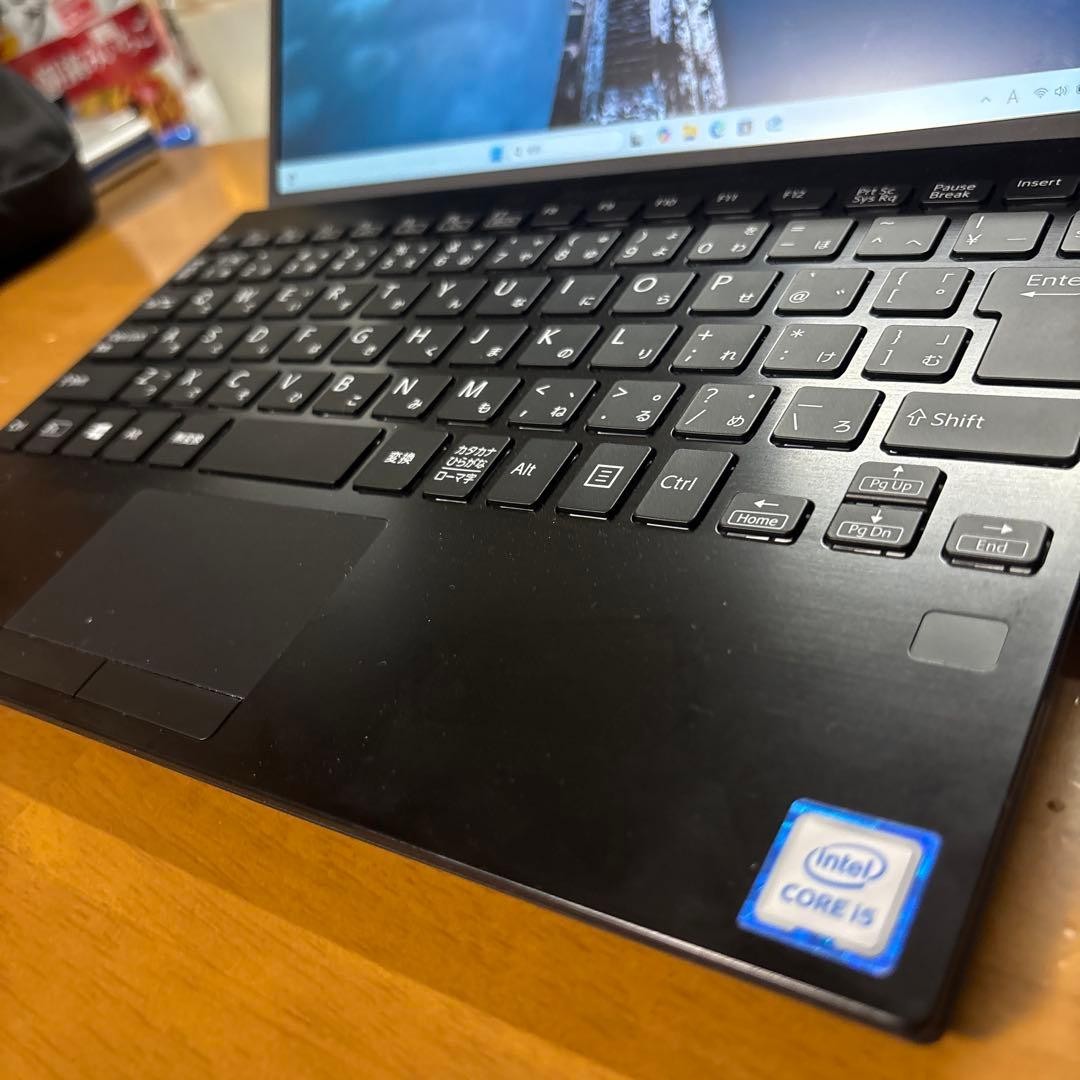 SONY Vaio VJPJ11C12N Core i5 10th 13.3″ full HD AC100-240V Laptop 12.5in Black