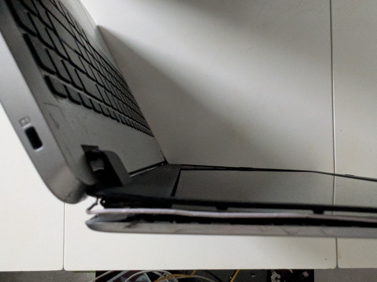 Acer Aspire 5 15.6″ (512GB HDD, AMD Ryzen 3200U, 2.6GHz, 12GB) READ DETAILS
