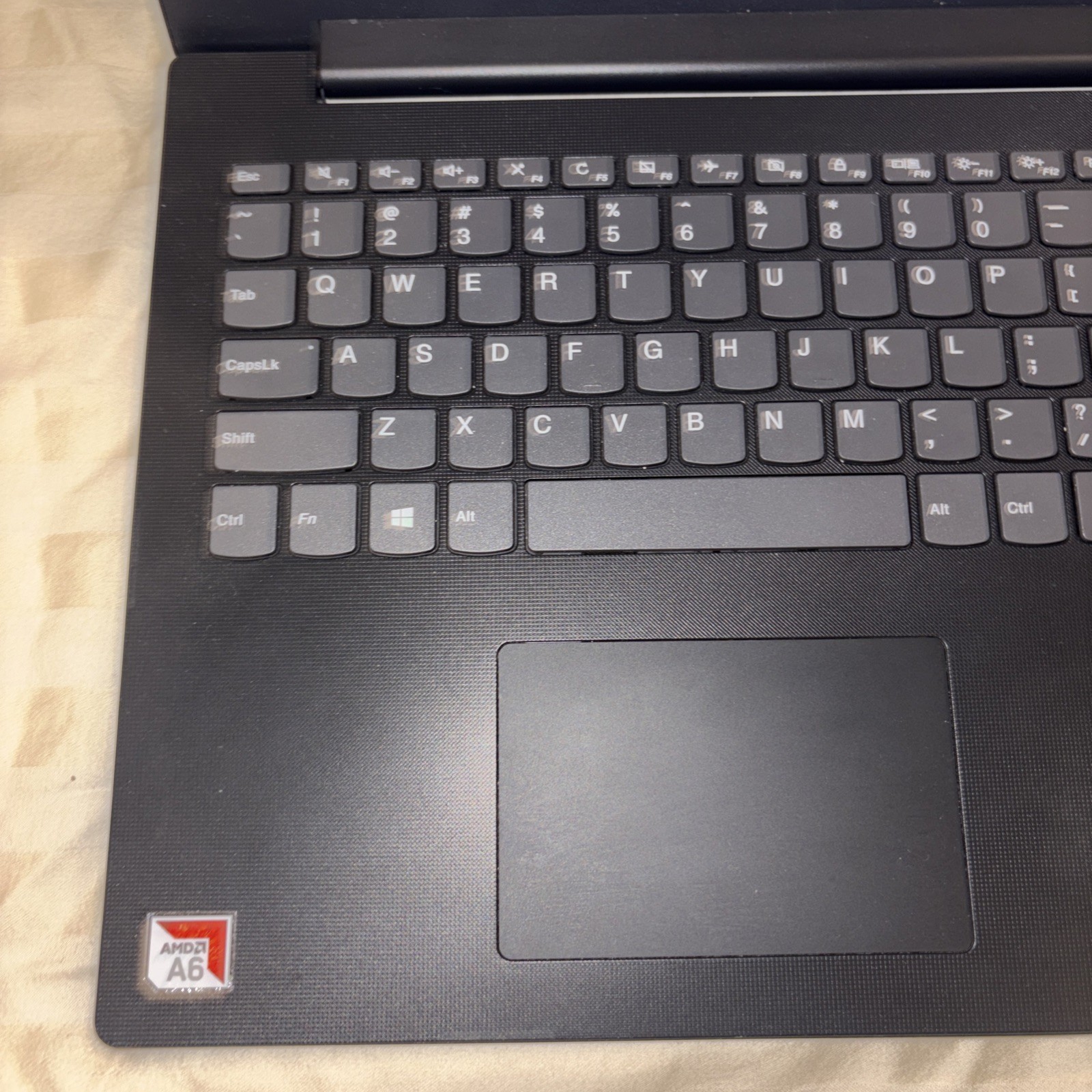 Lenovo IdeaPad 1 130-15AST 15.6″ A6 9225 2.6GHz 4GB RAM 500GB HDD