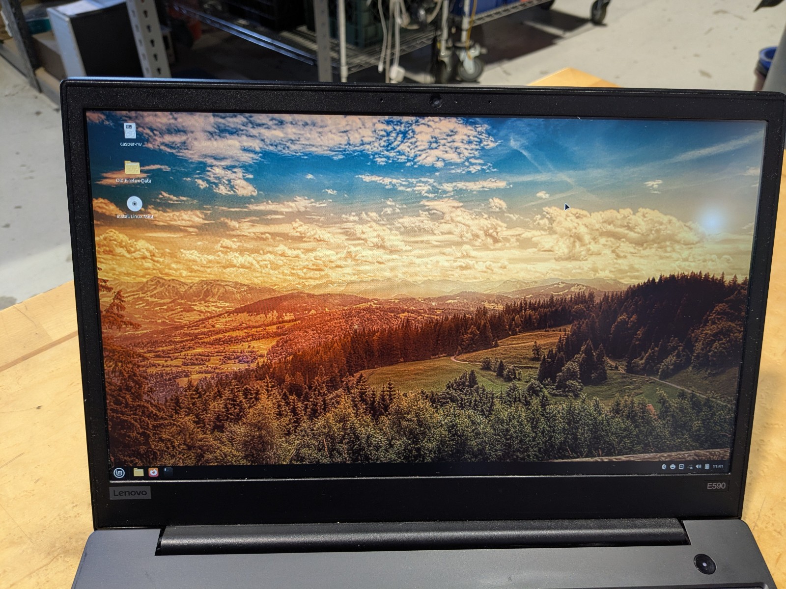 Lenovo ThinkPad E590 15.6″ Intel Core i7-8565U 1.8Ghz 8GB Ram 256GB SSD No OS/AC