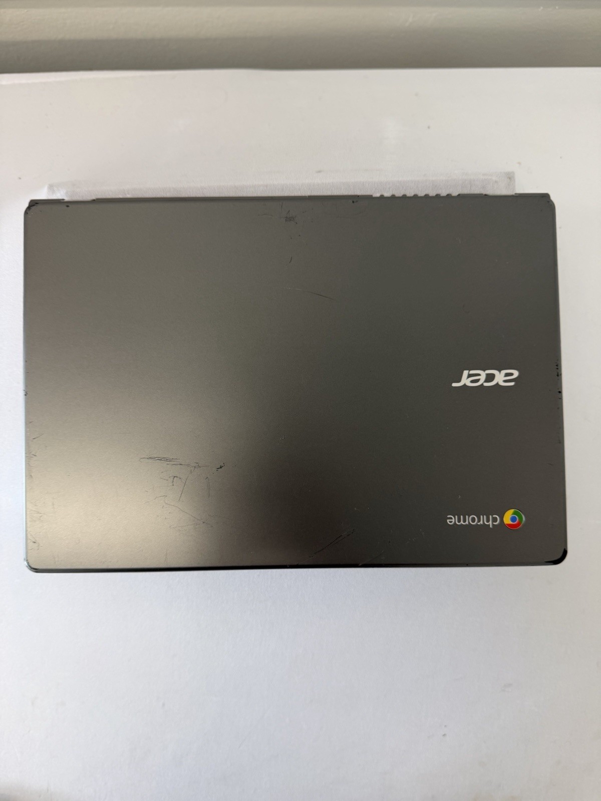 Acer Chromebook C720-2848 Laptop – Screen Leaking Light – Read Des