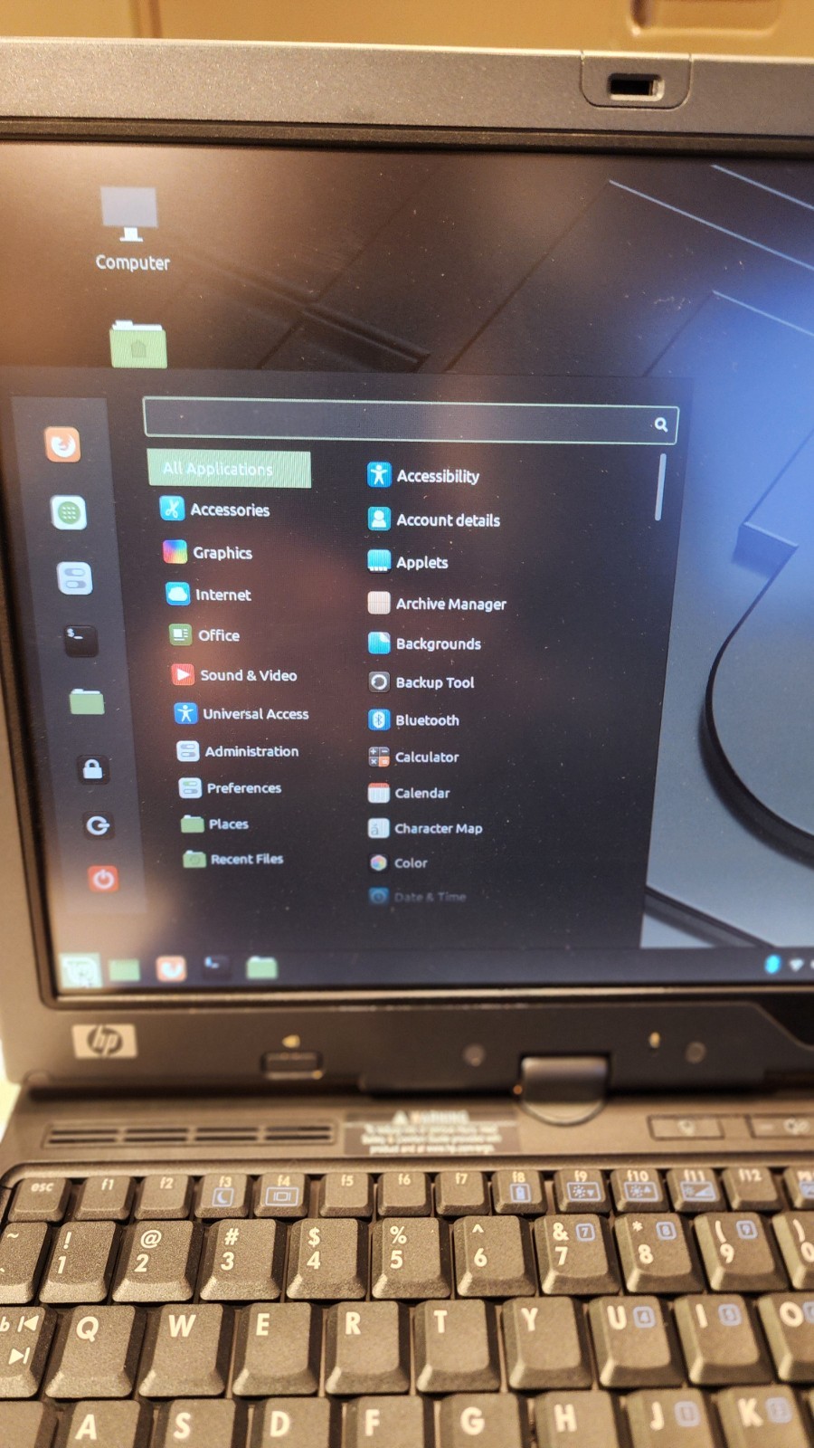 HP Compaq TC4200 Intel Pentium M 1.86Ghz 12.1″ TouchScreen Laptop and DVD drive