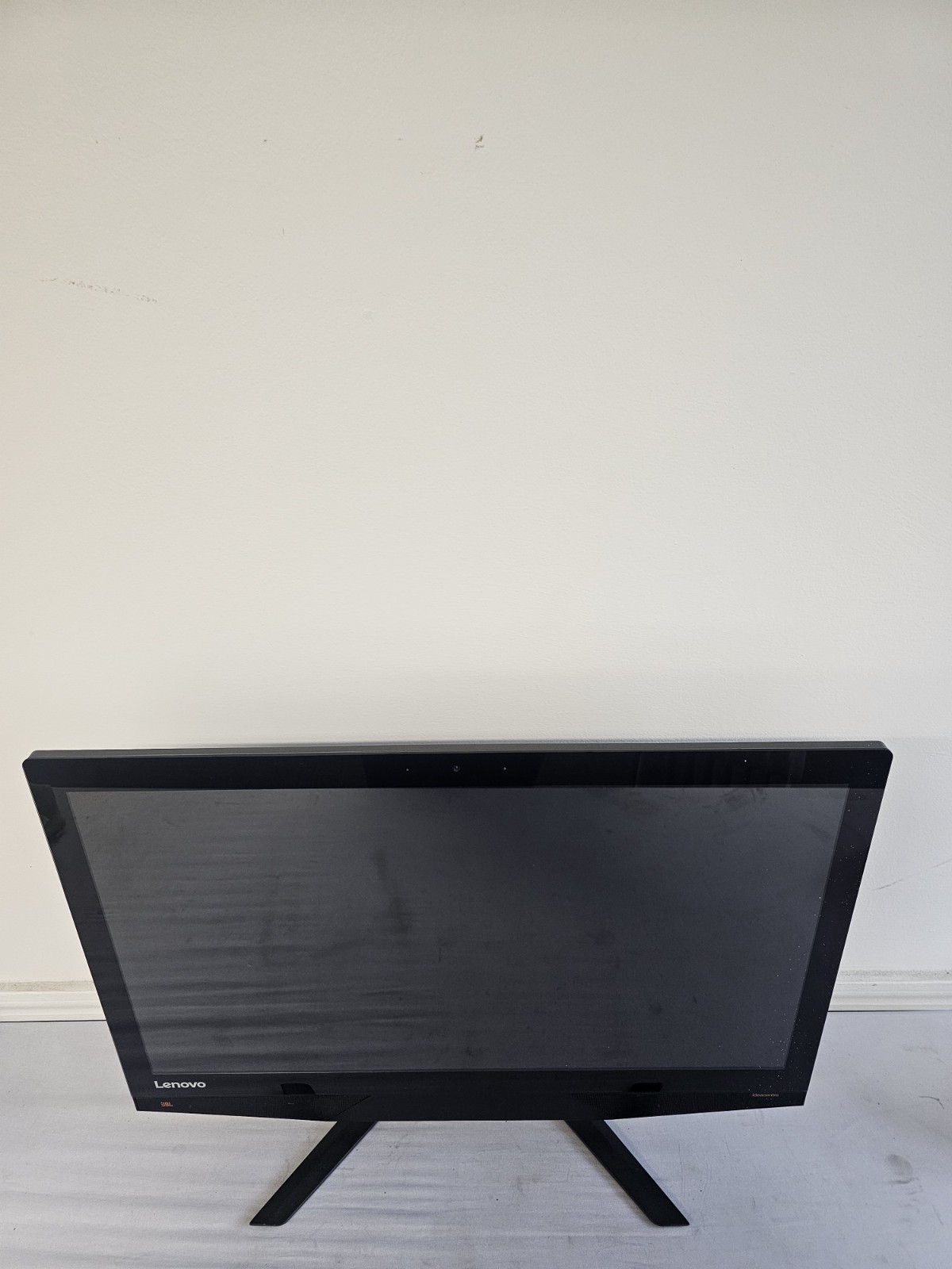 Lenovo IdeaCentre A10 700-27ISH All-In-One Intel i3-6100 8GB RAM 250GB SSD Win10