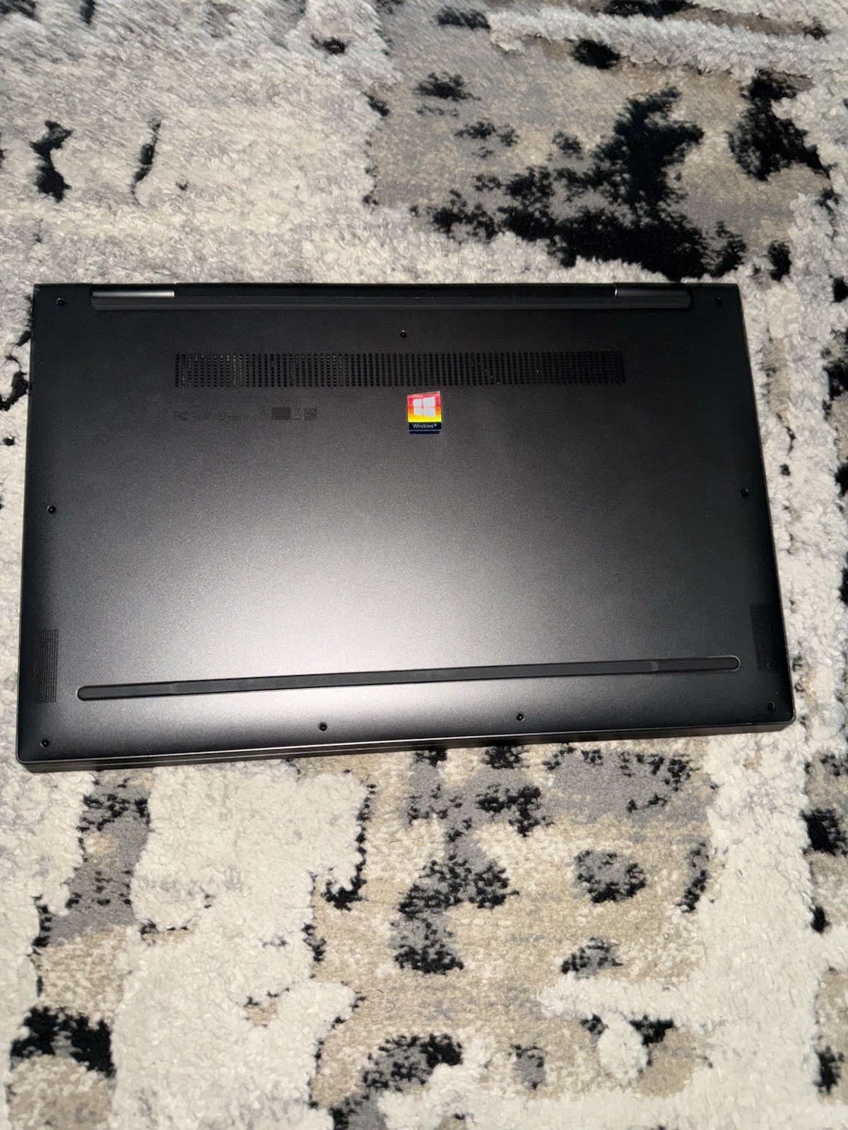 15″ Lenovo Yoga C740-15iml, i5-10210U, 12GB, 256GB SSD, Touchscreen
