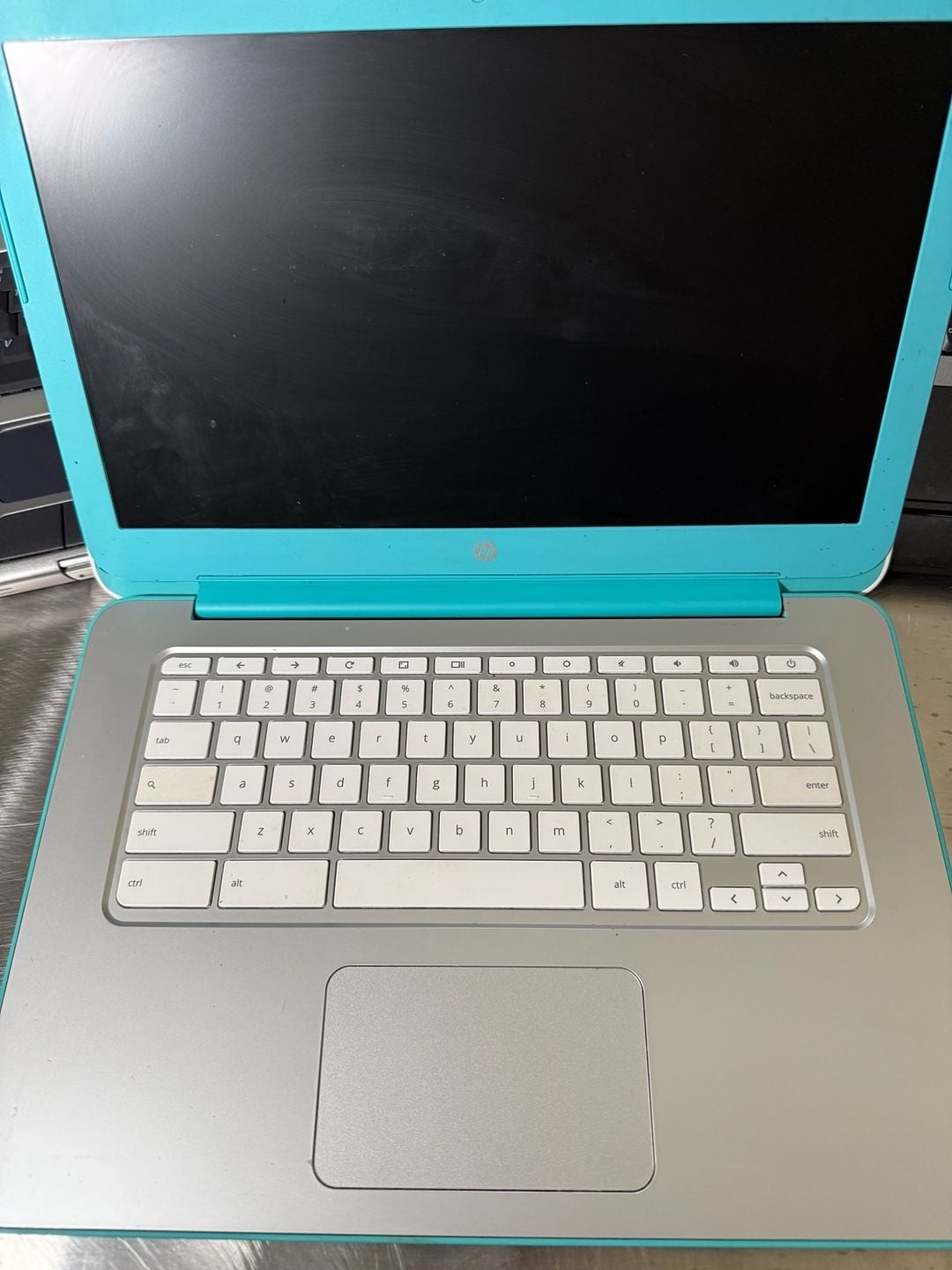 HP Chromebook 14-inch Laptop Ocean Turquoise and White missing charger