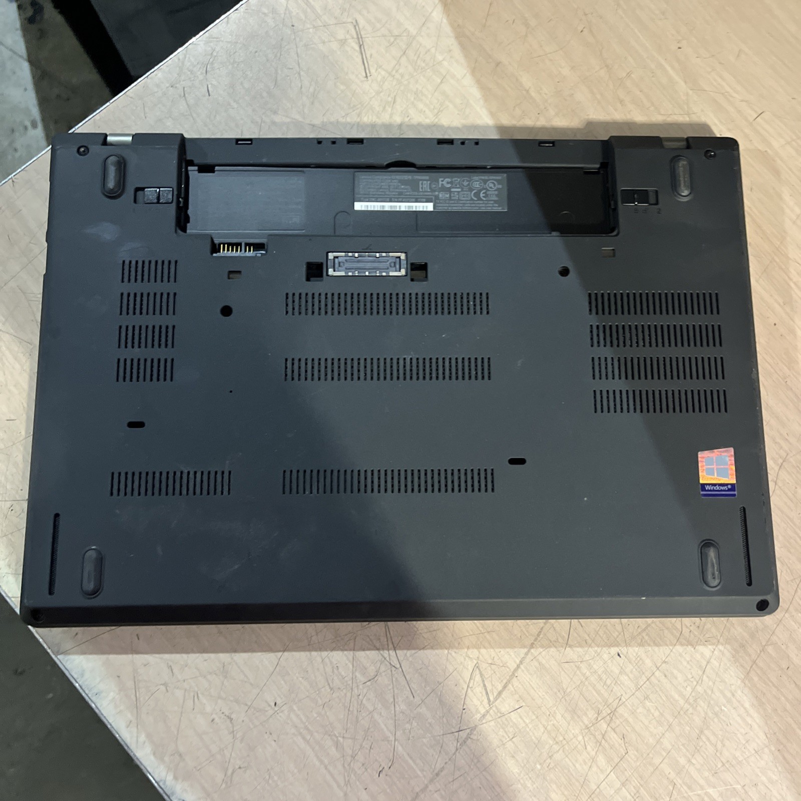 LENOVO THINKPAD A475 AMD PRO A12-9800B R7 2.70GHZ 8GB RAM NO HD