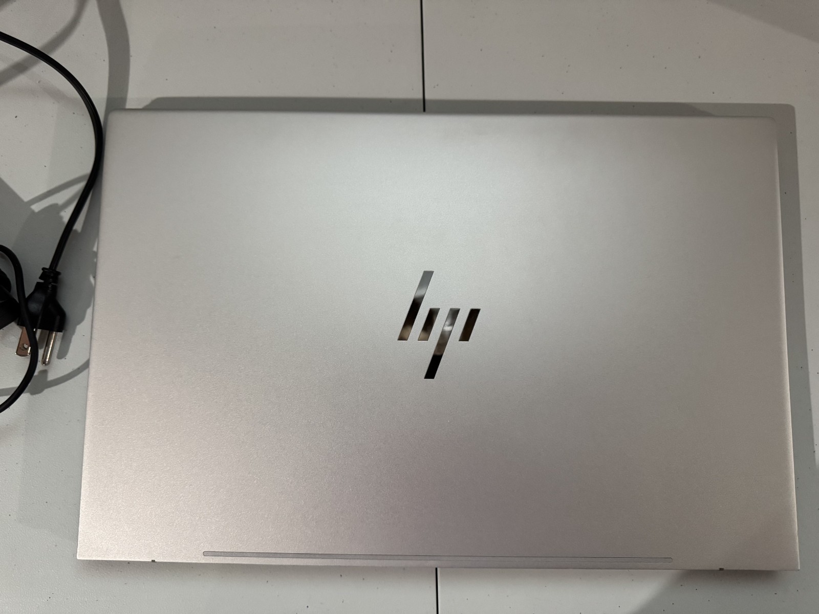 HP Envy 17-cr0013dx FHD Touch i7-1260P, 12GB RAM/512GB SSD – Good