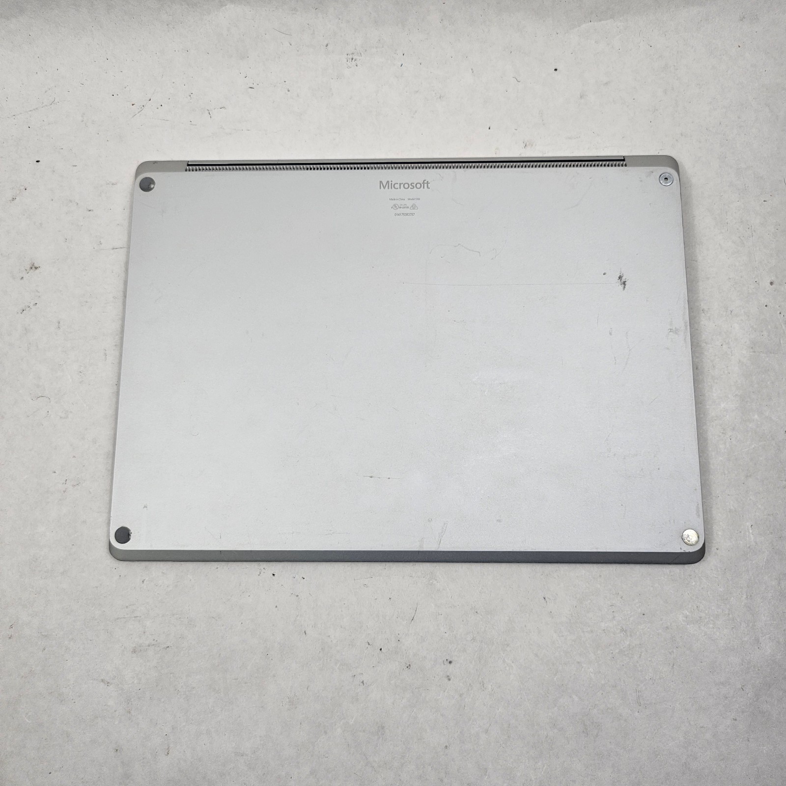 Microsoft Surface Laptop 2 1769 13.5″ i7-8650U 1.9GHz 8GB RAM 256GB SSD *Read*