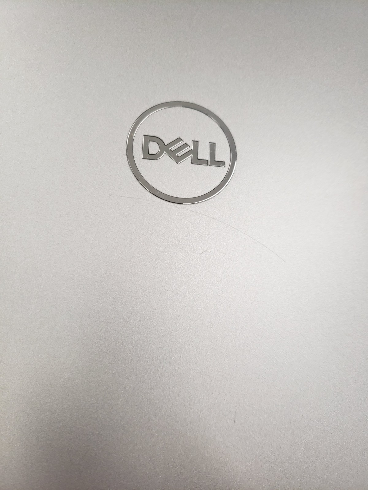 (83131-1) Dell P165G Laptop