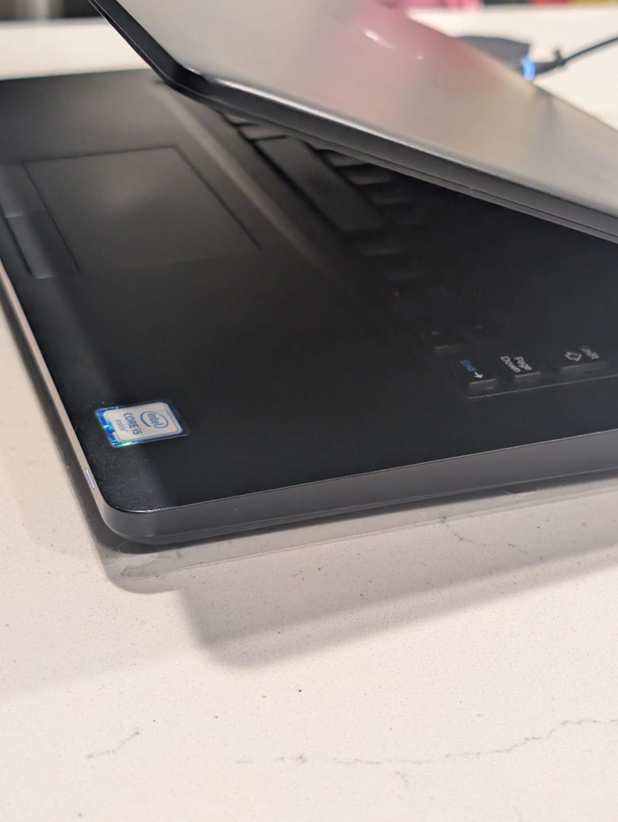 Dell Latitude 5480 14″ i5-6300U 8GB 256GB SSD Win 10 Pro NEW Battery & Cover AC