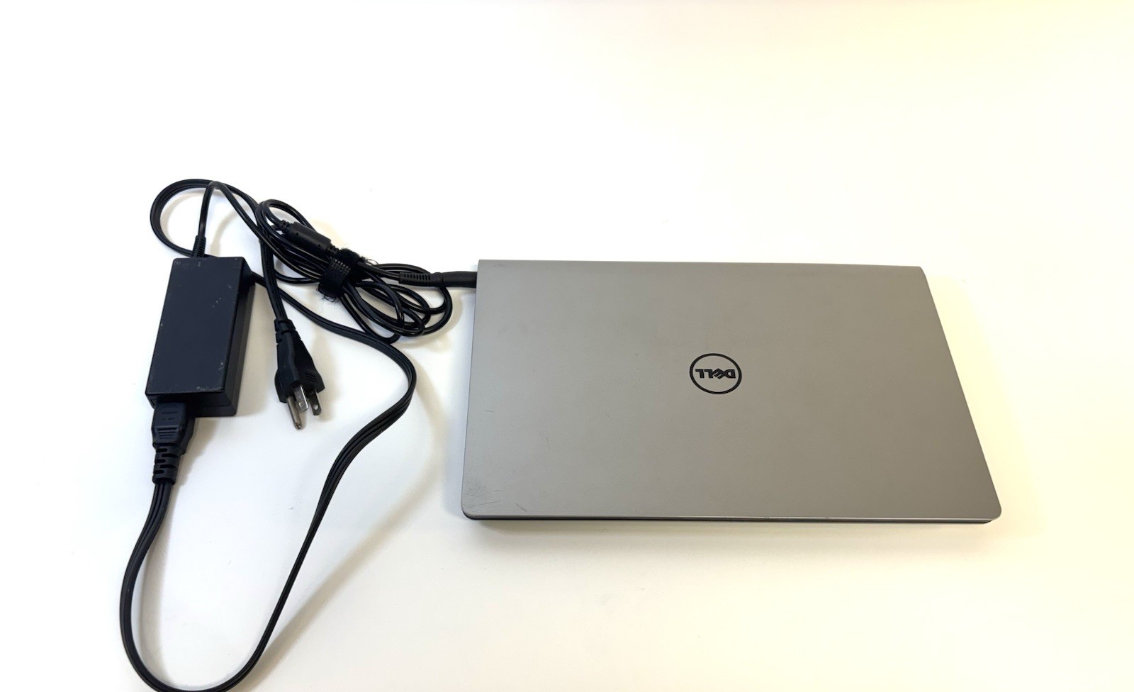 Dell Inspiron 3135 Laptop AMD A6 11.6” Not Working For Parts Repair w/ Charger