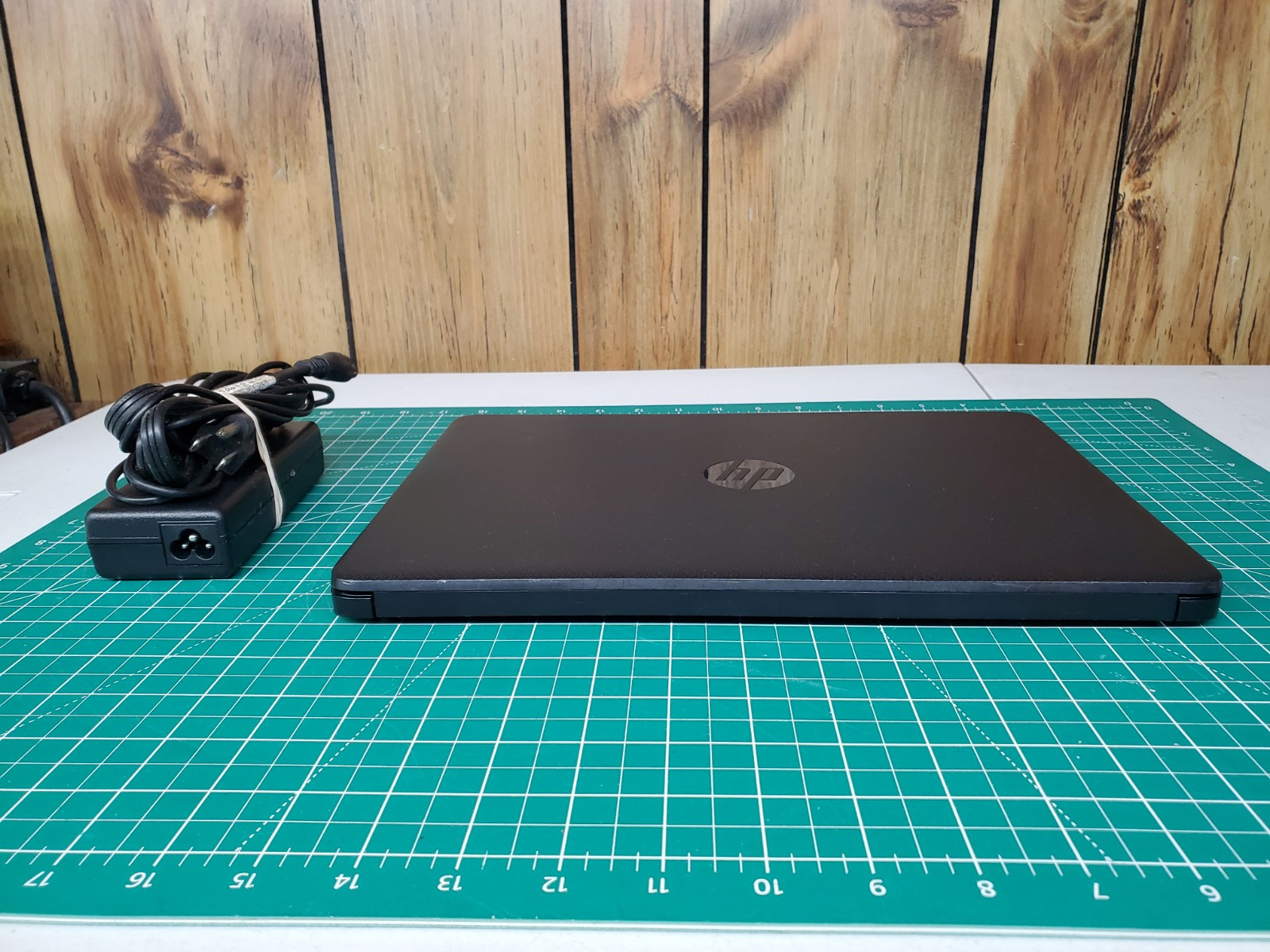 HP 14-dq1025nr Laptop 14″ Core i3-1005g1, 8GB Ddr4 RAM 128GB SSD, Win 11 Home