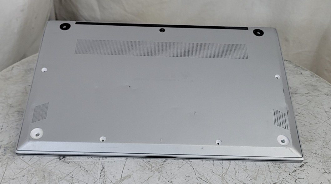 LG gram 15ZT90P-G.AX33U1 Laptop Core I3-1115G4 8GB SEE NOTES